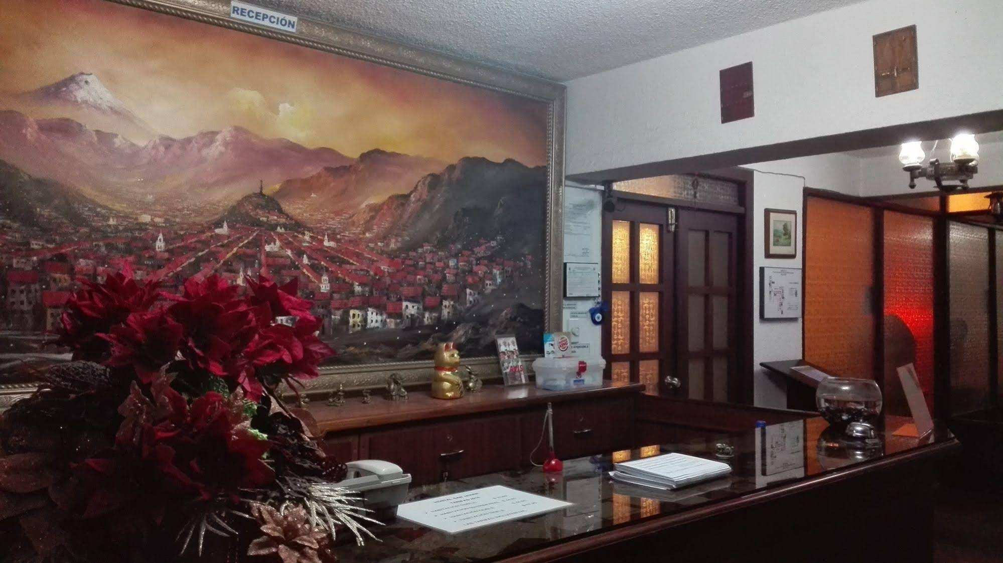 Hatun Runa Hostal