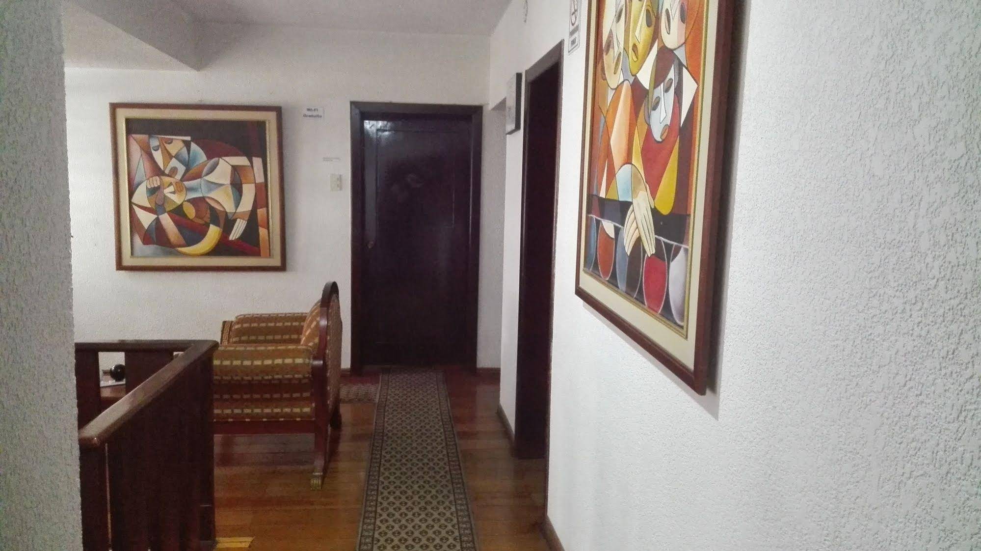 Hatun Runa Hostal