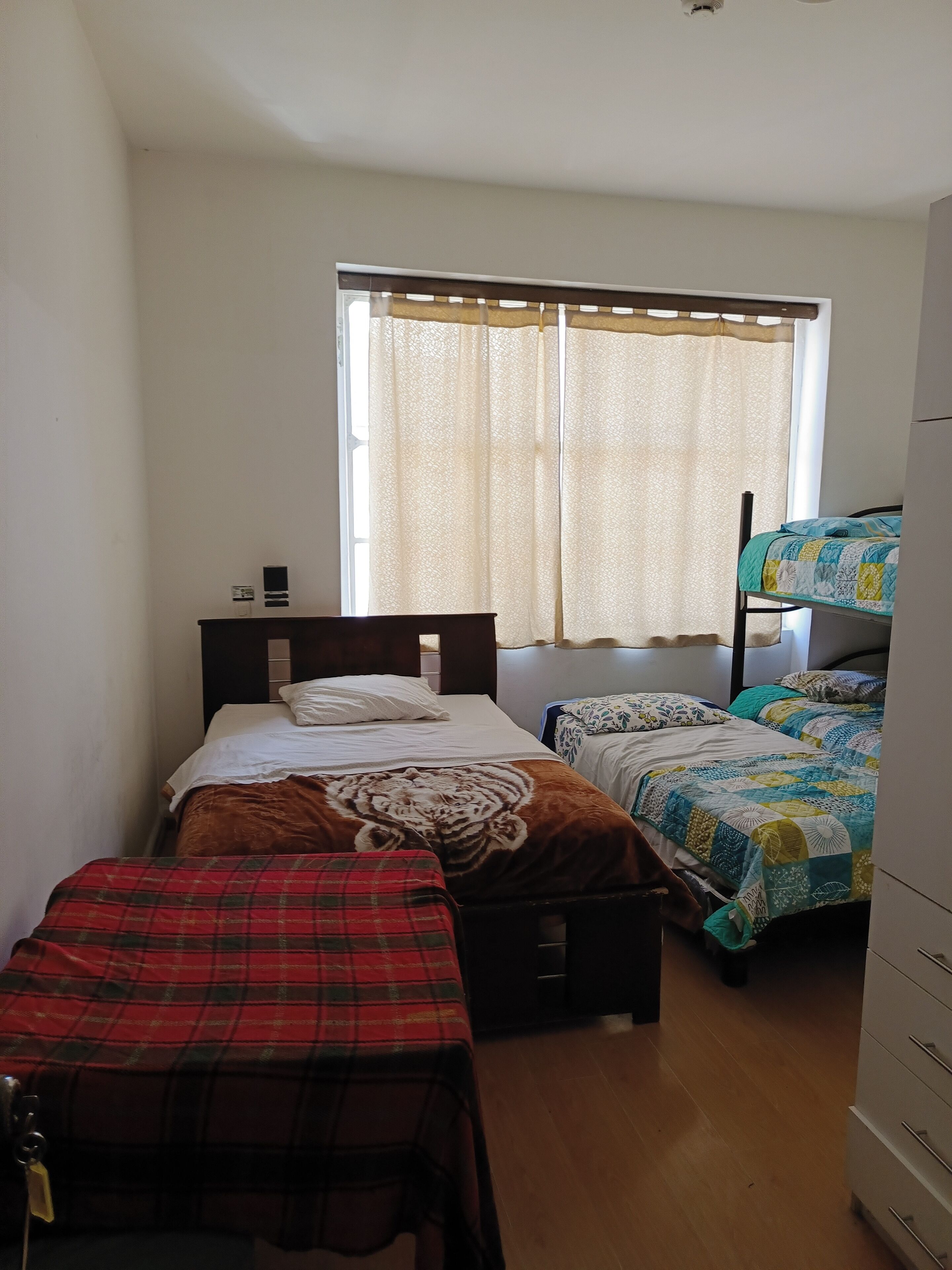Hostal Urban Inn - Hostel