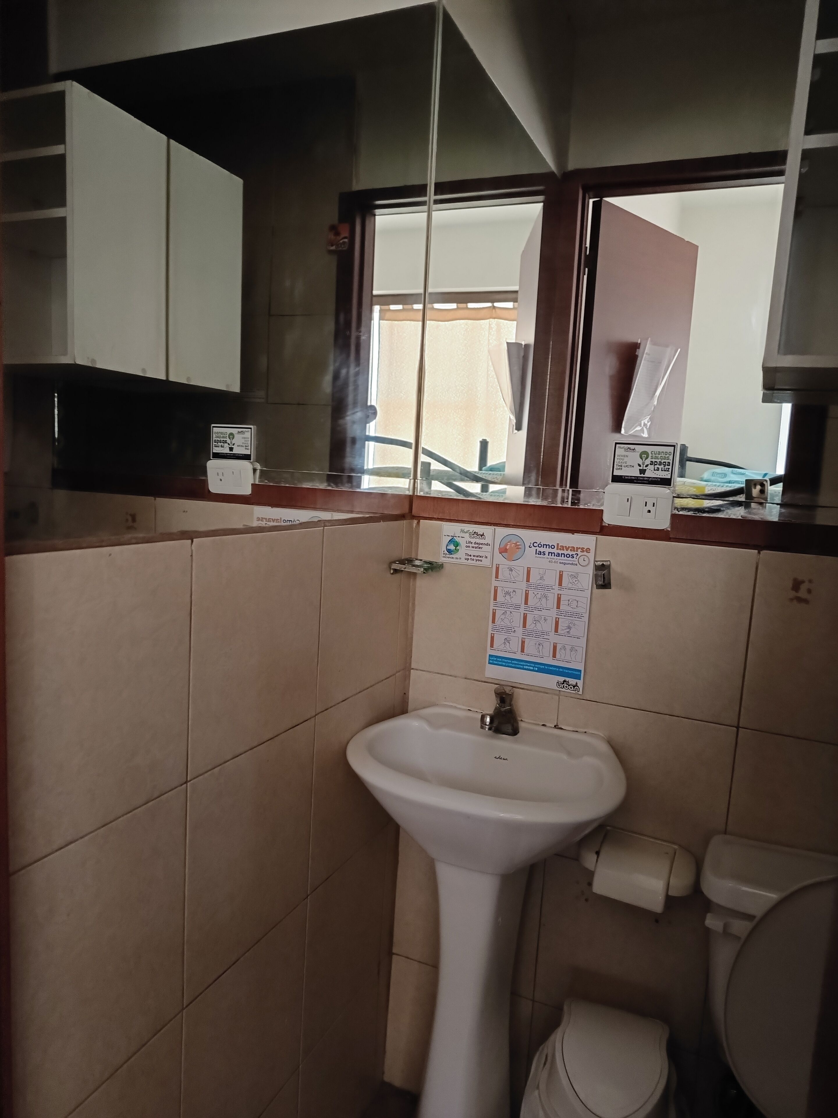Hostal Urban Inn - Hostel