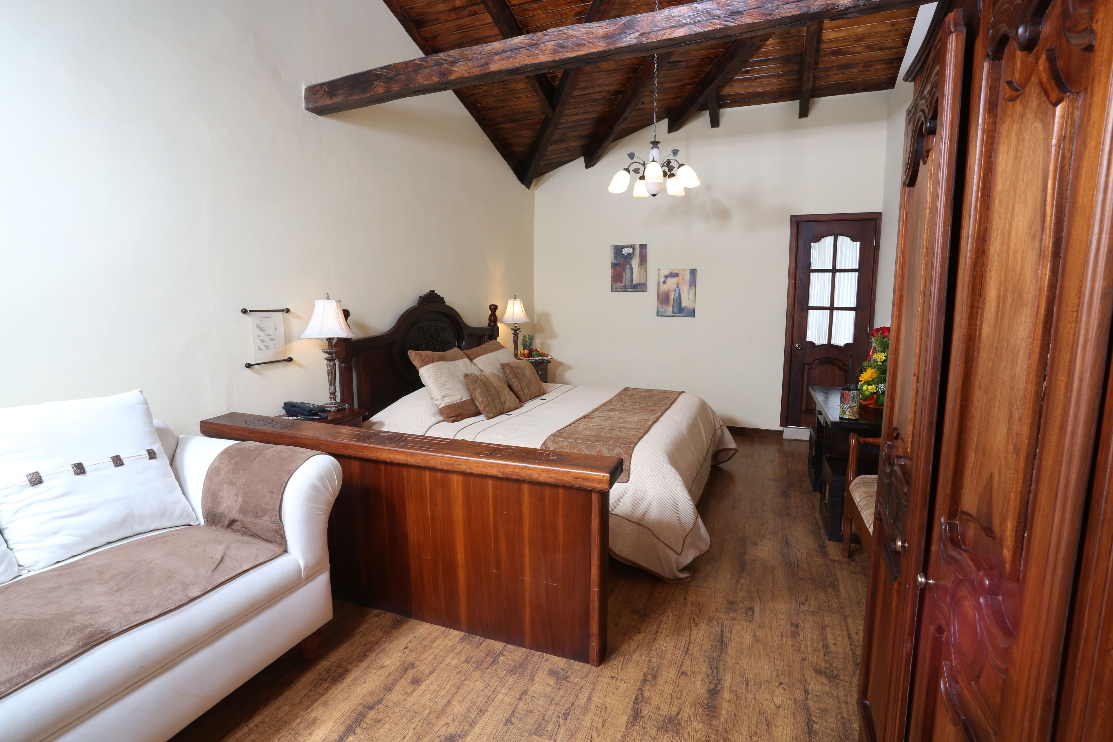 Hosteria Rumipamba de Las Rosas