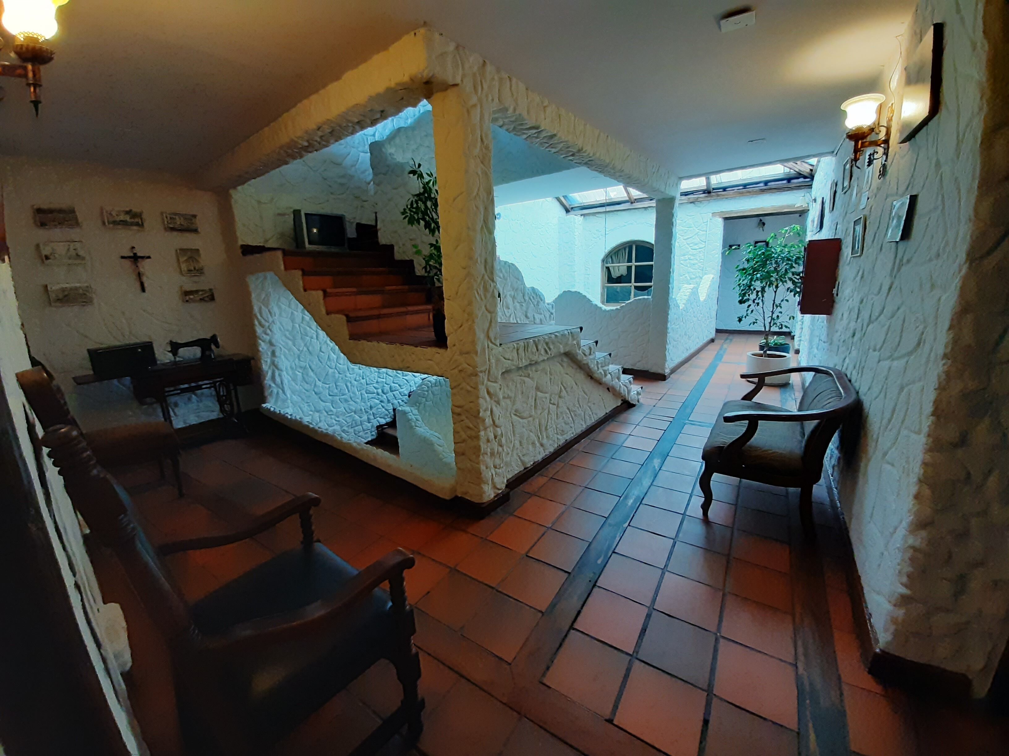 Quito Antiguo B & B