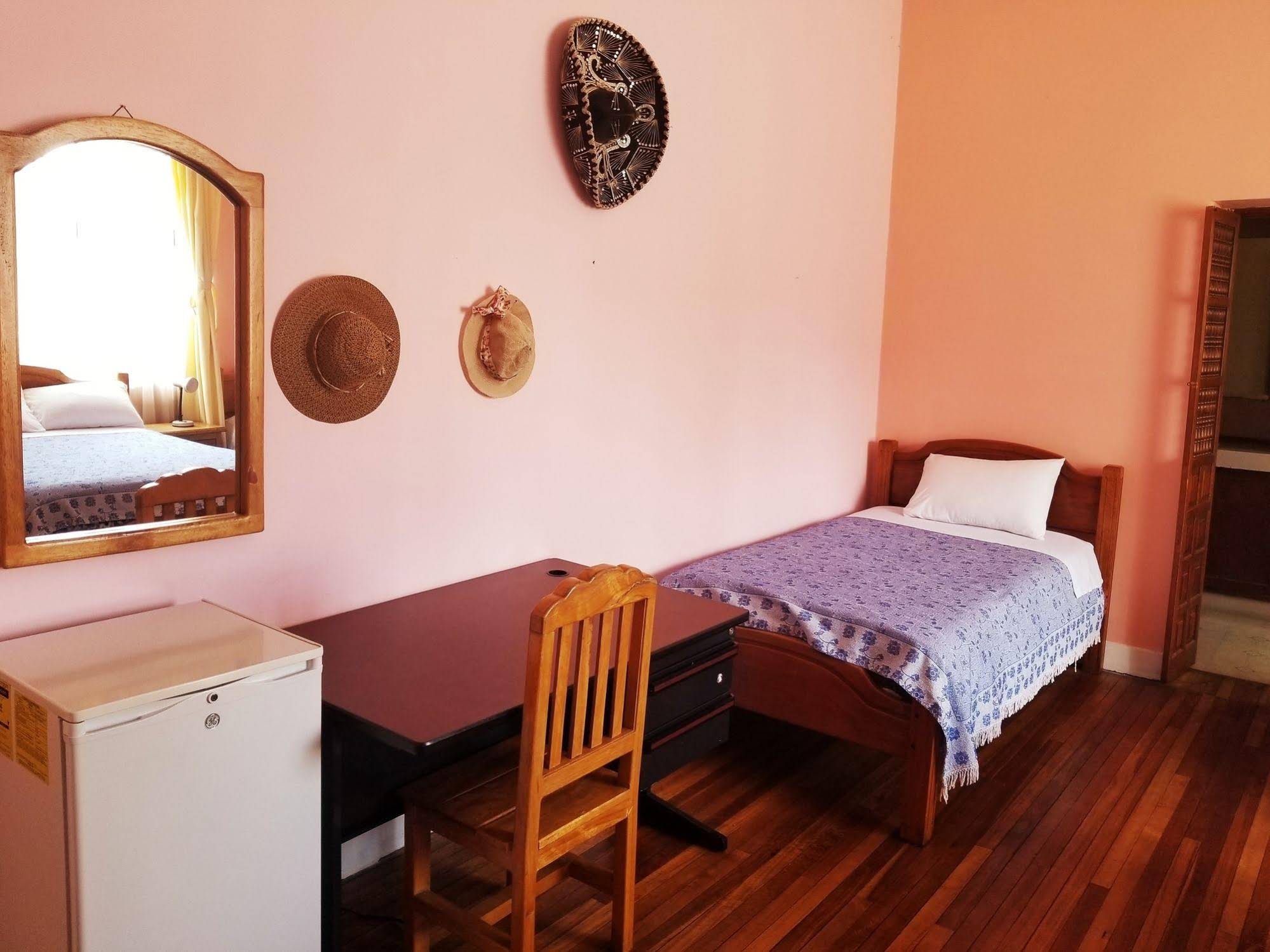 Travellers Inn