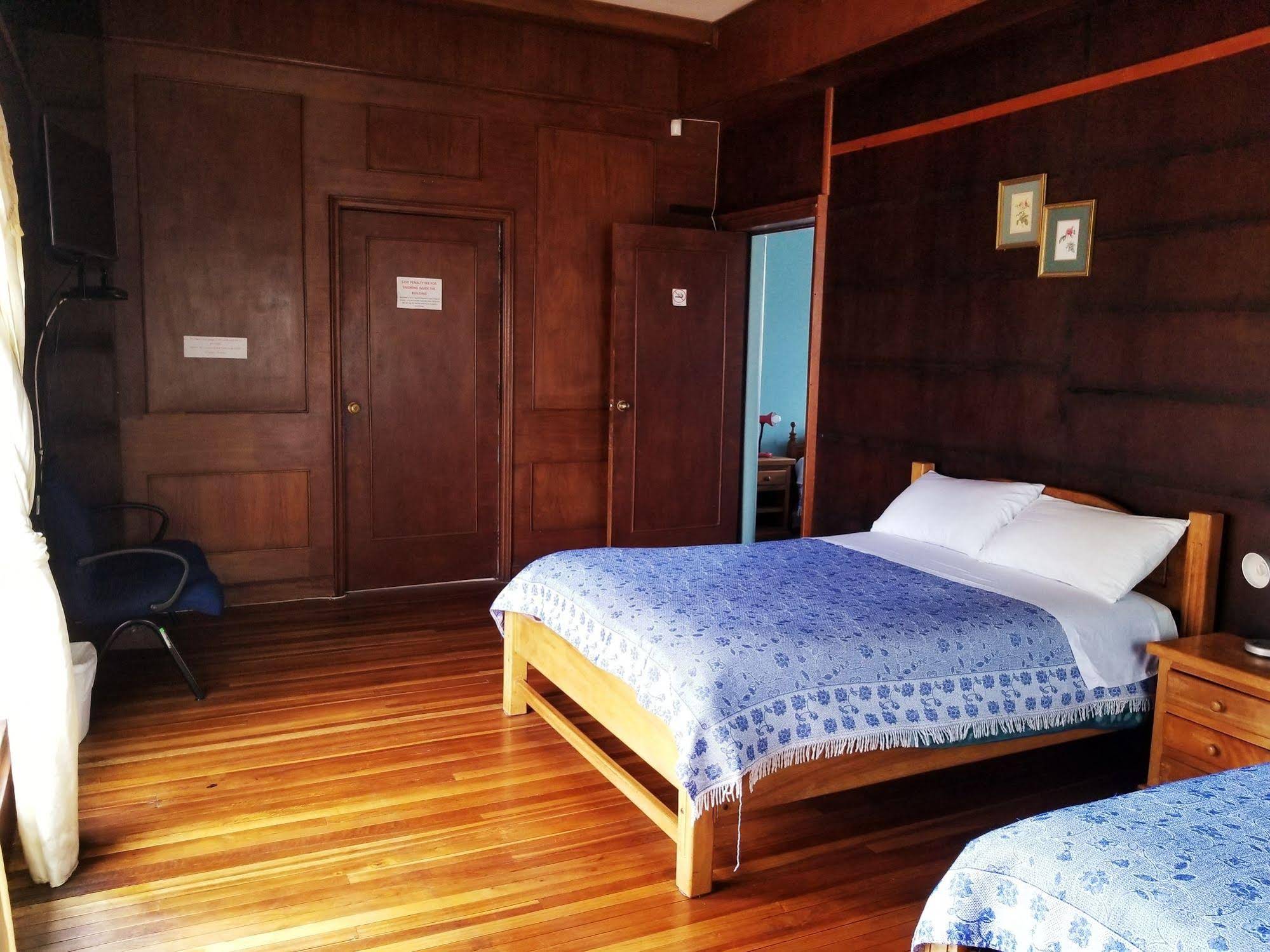 Travellers Inn