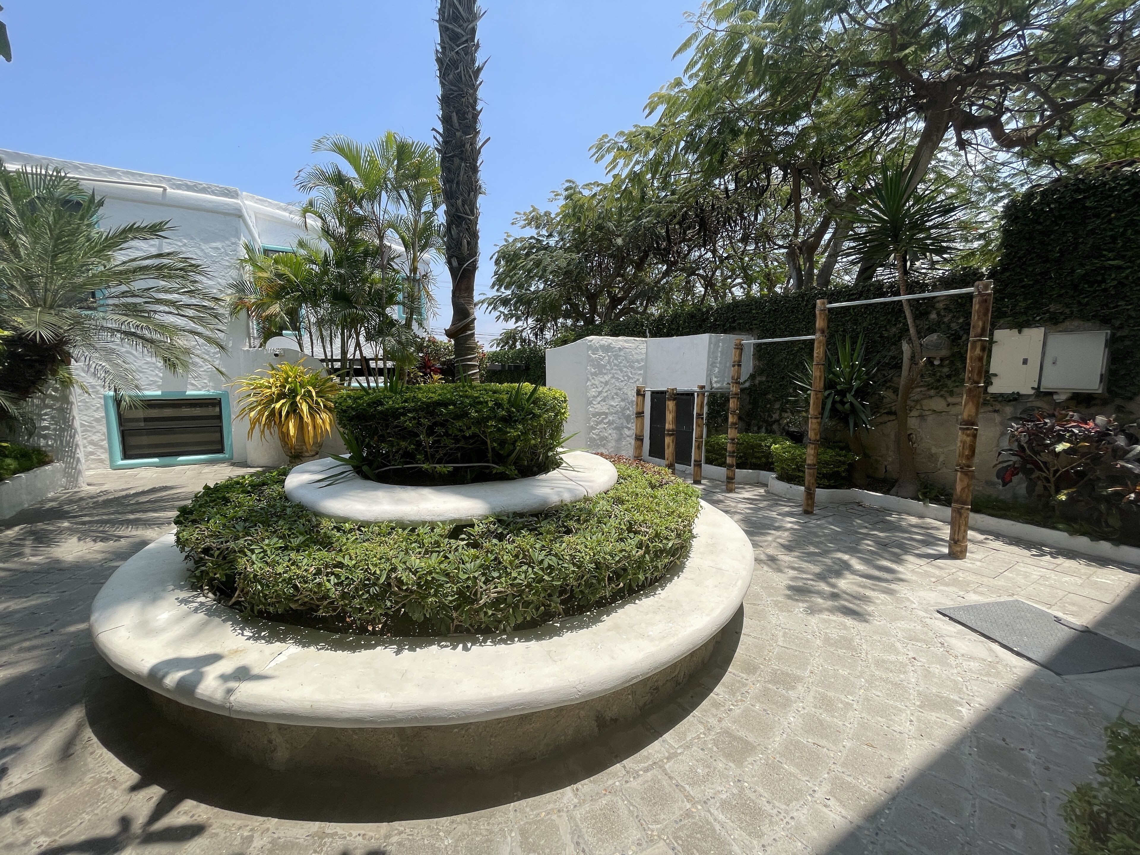 Hosteria Punta Blanca