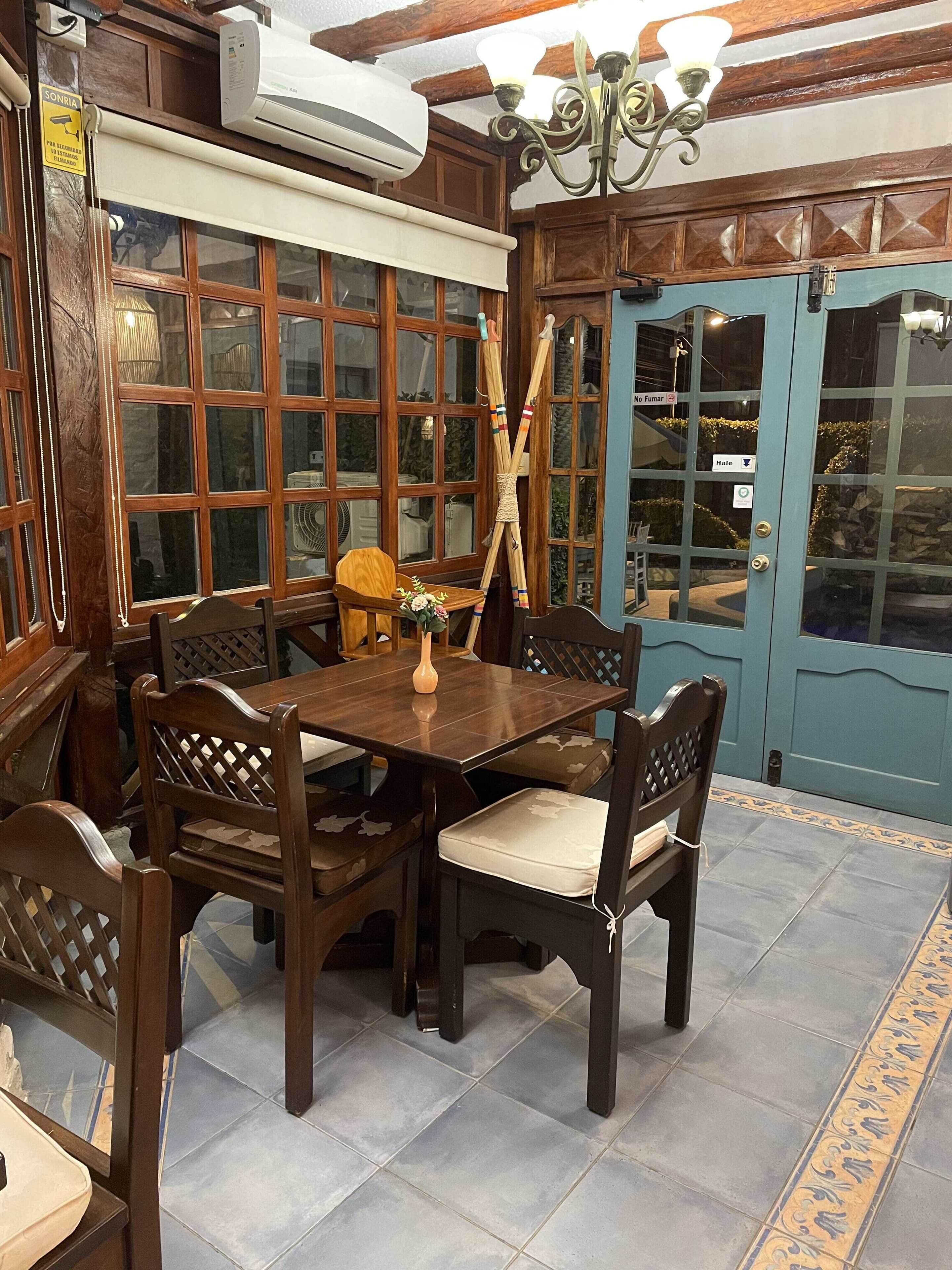 Hosteria Punta Blanca
