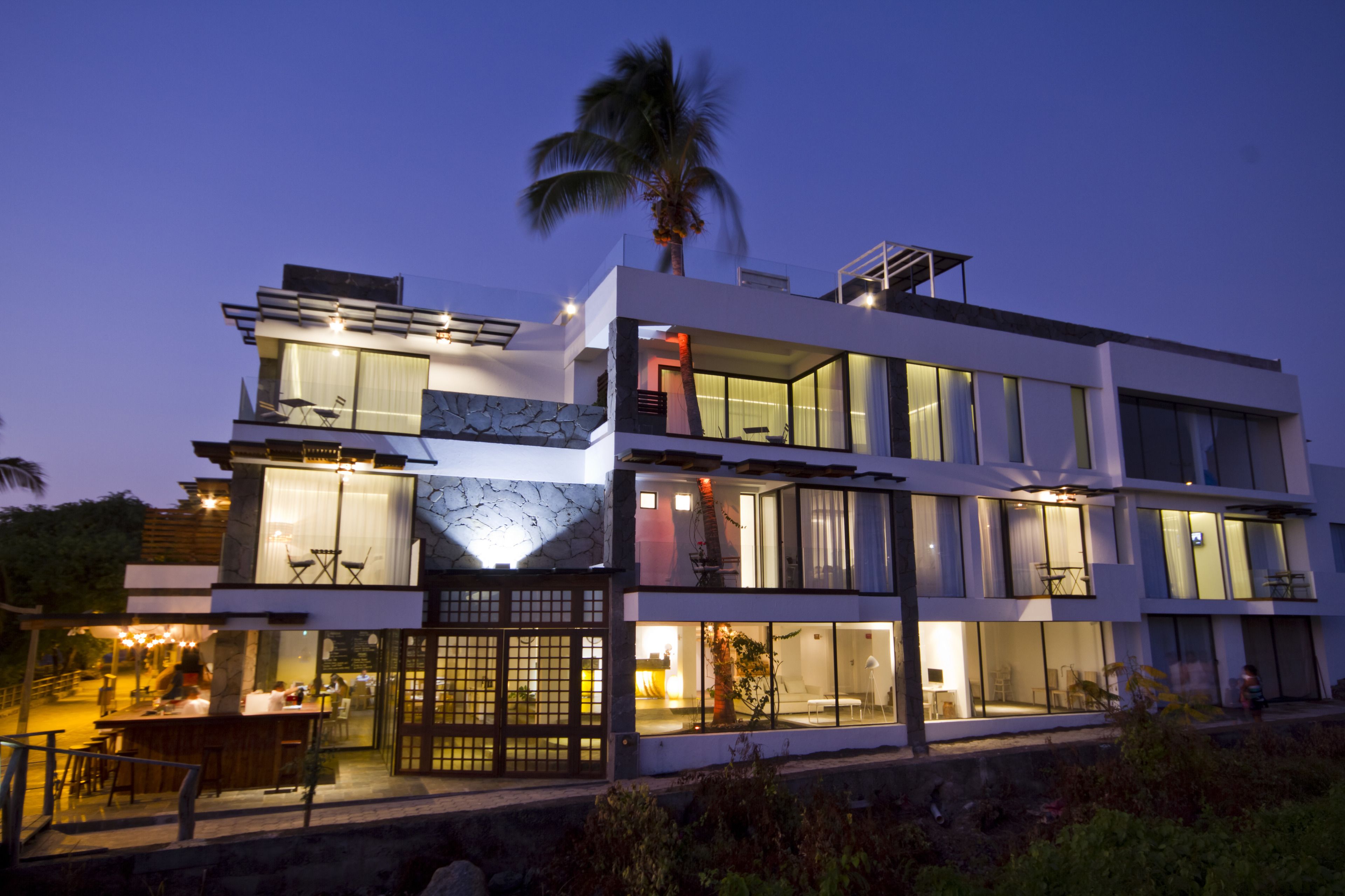 Golden Bay Hotel & Spa