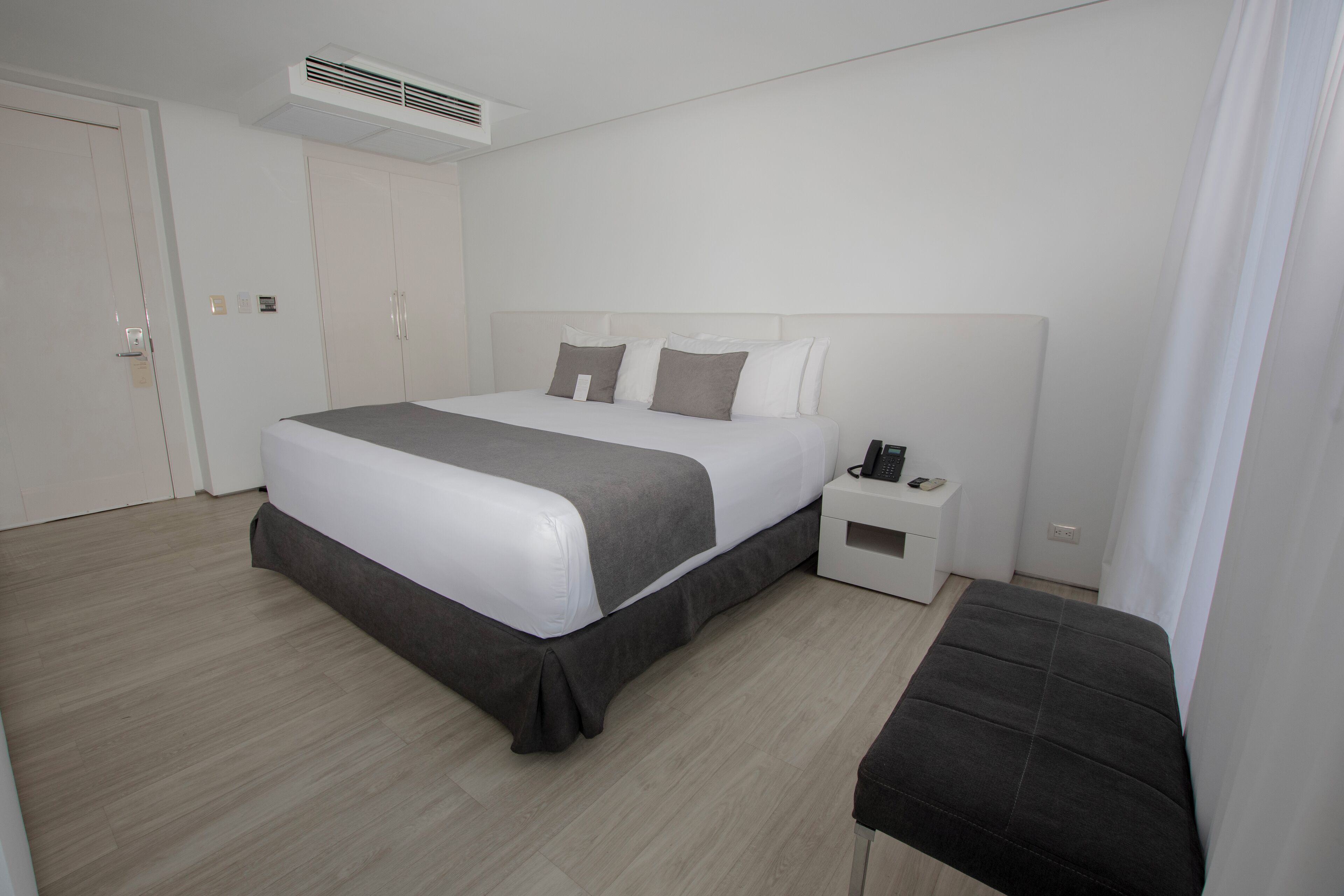 Golden Bay Hotel & Spa