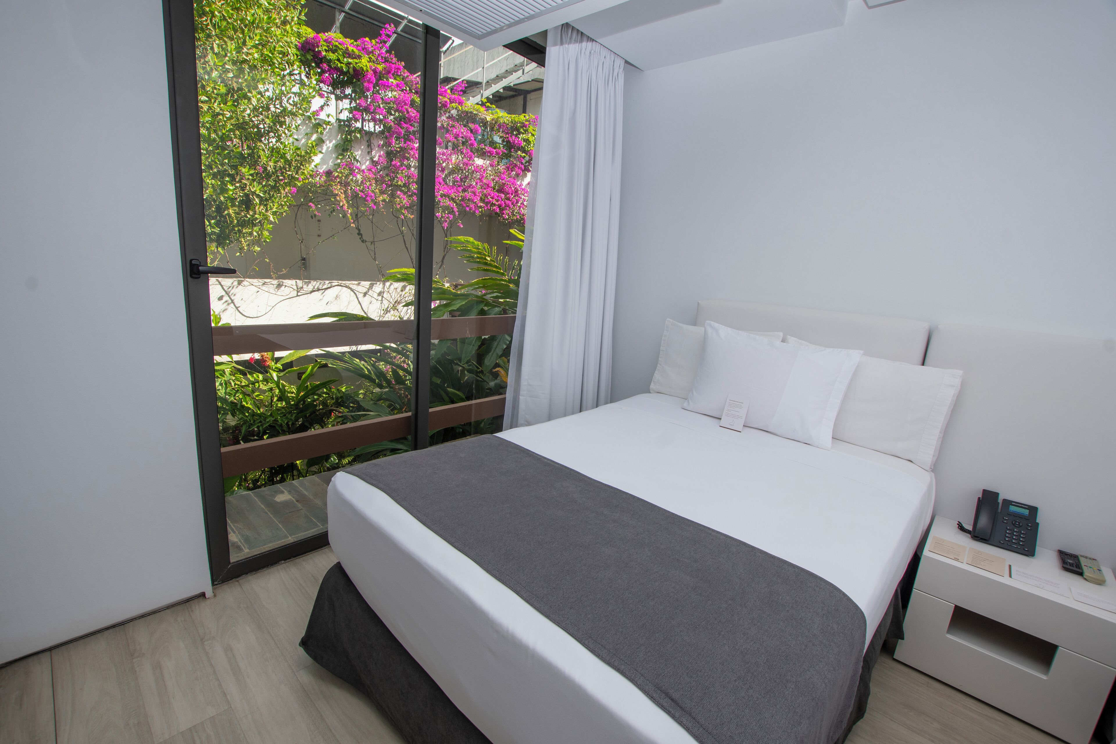 Golden Bay Hotel & Spa