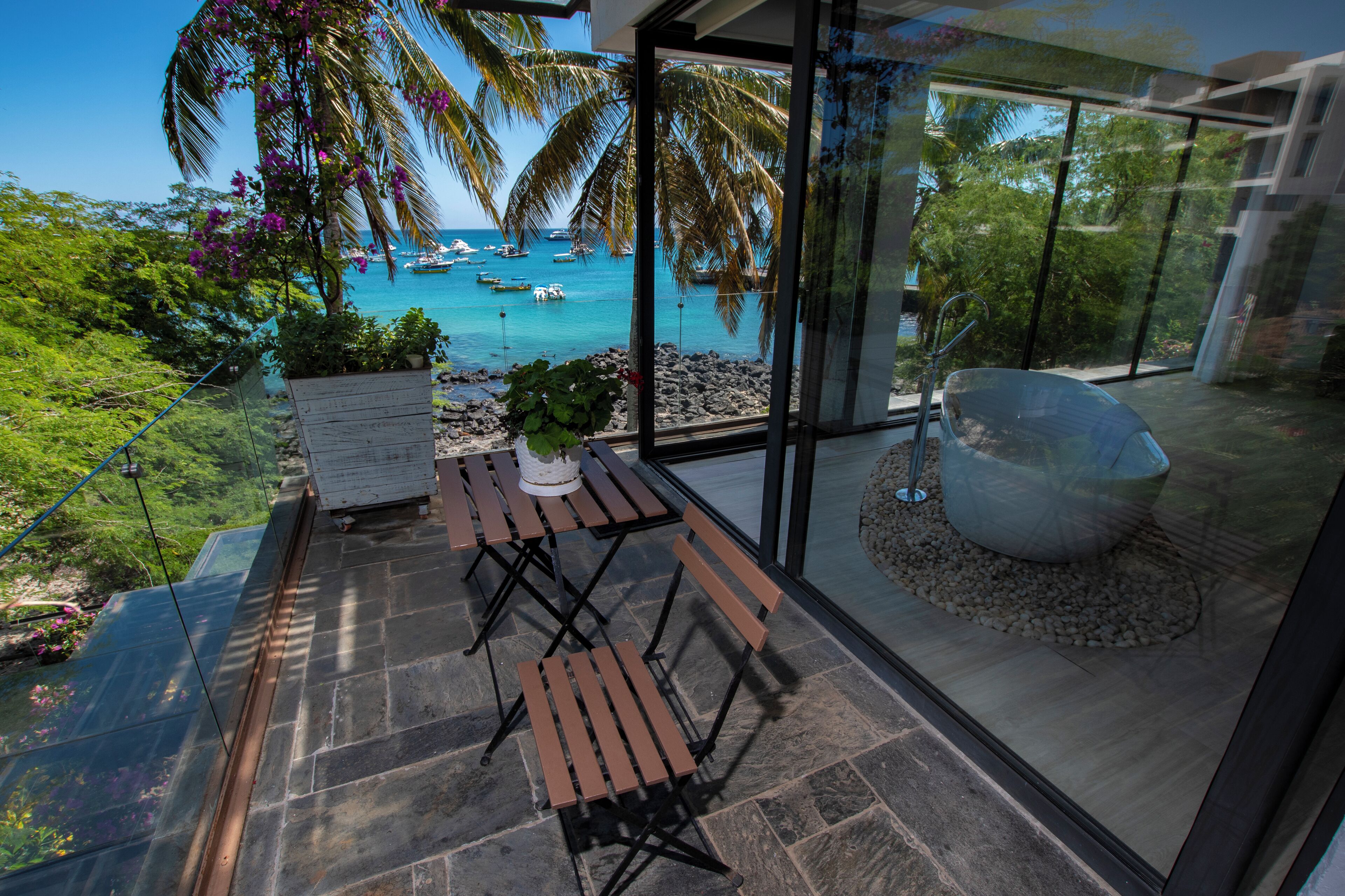 Golden Bay Hotel & Spa