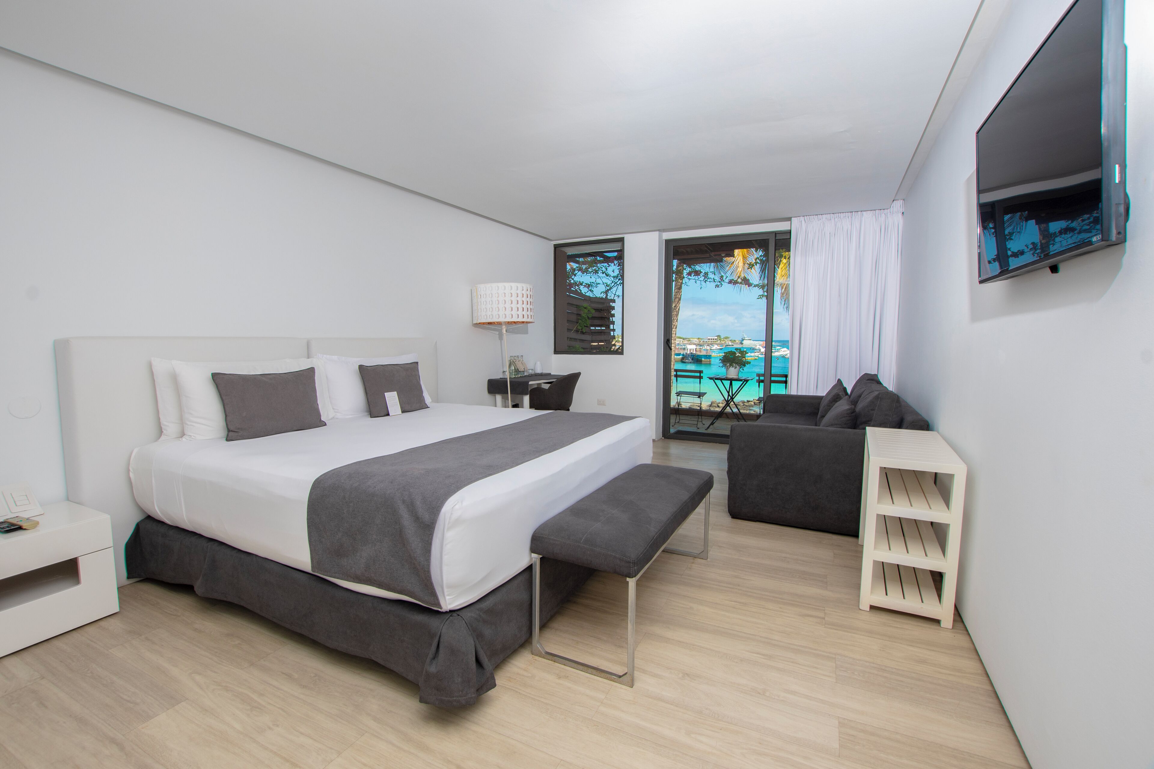 Golden Bay Hotel & Spa