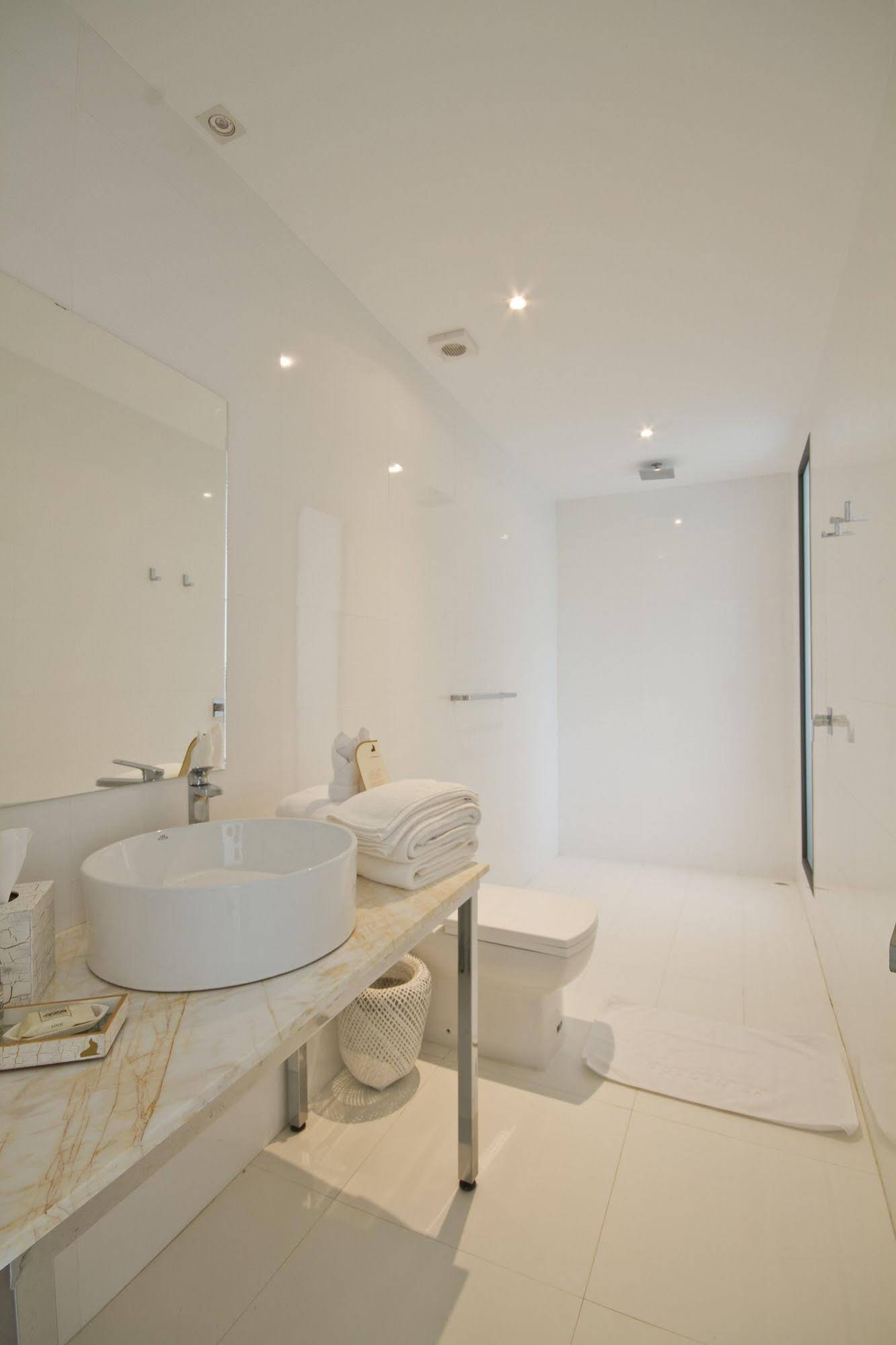 Golden Bay Hotel & Spa