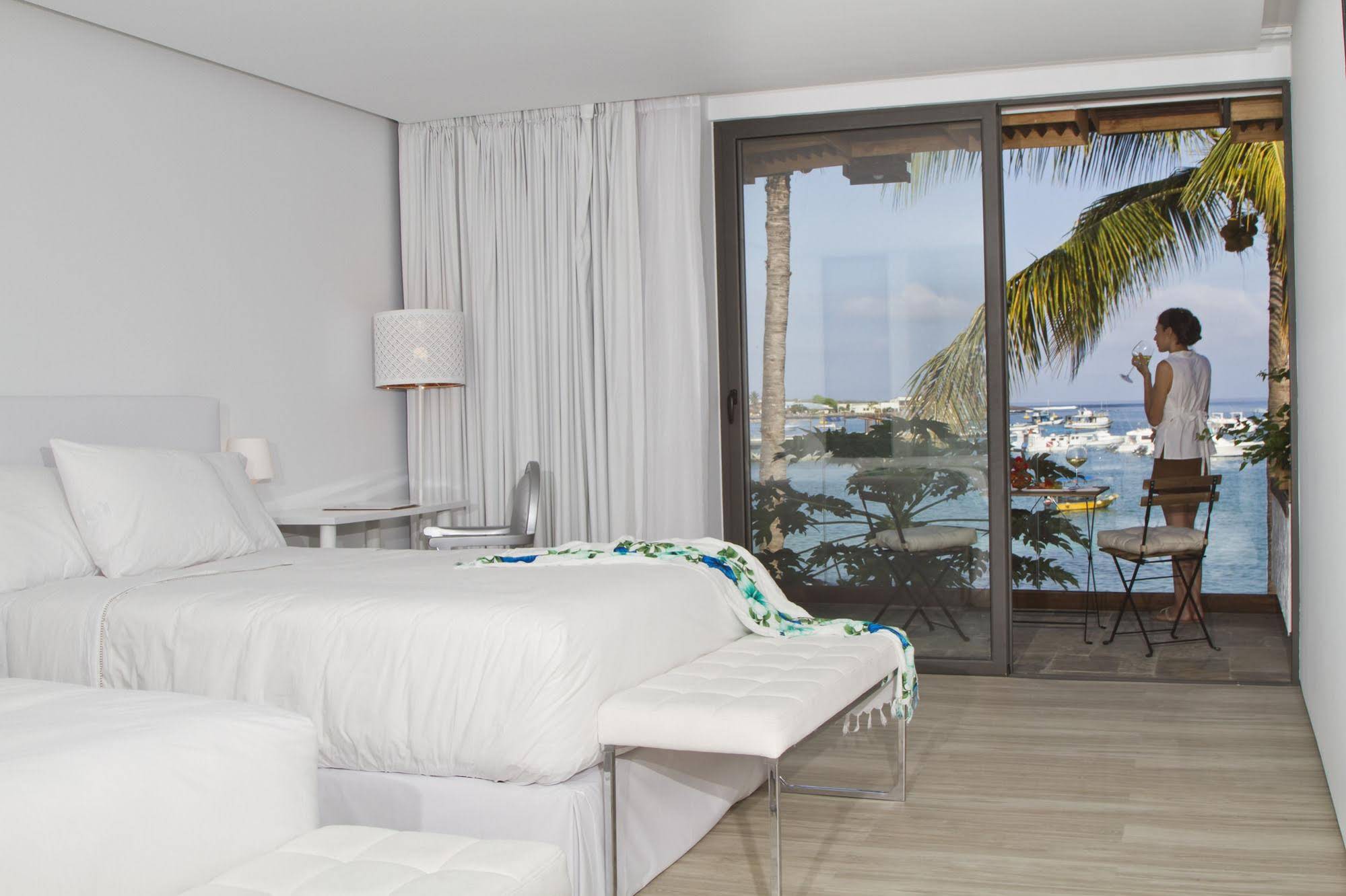 Golden Bay Hotel & Spa