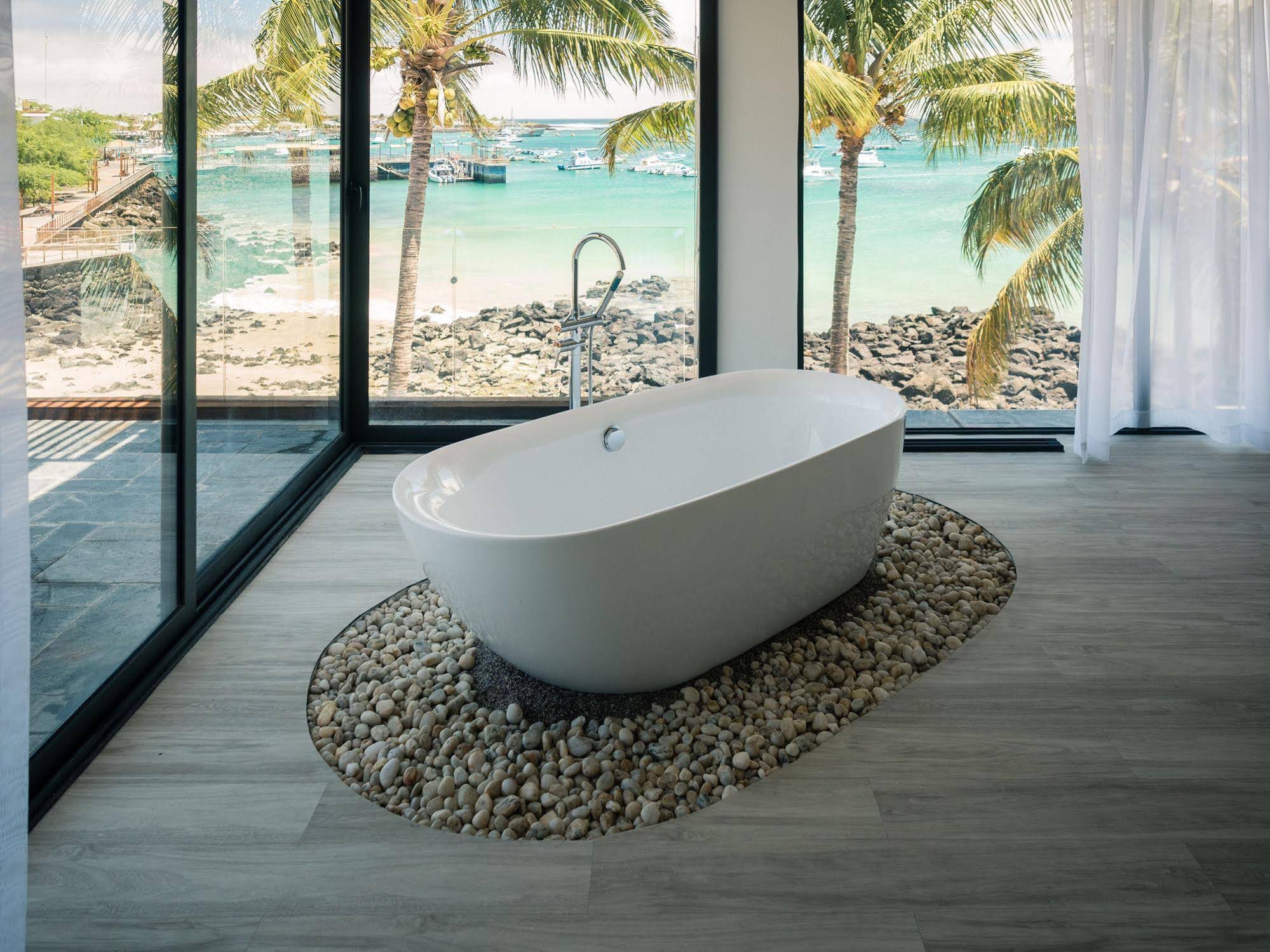 Golden Bay Hotel & Spa