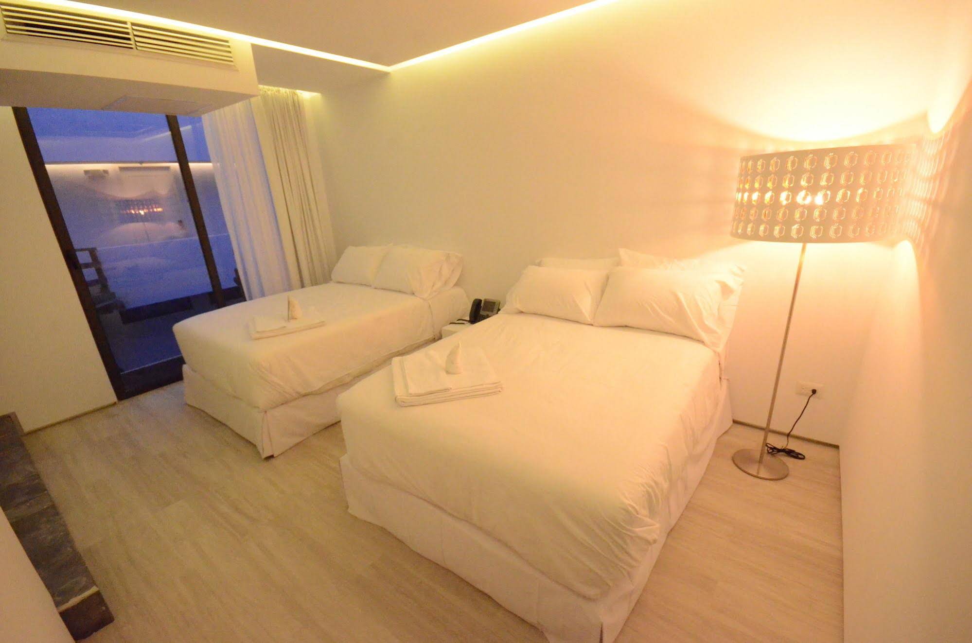 Golden Bay Hotel & Spa