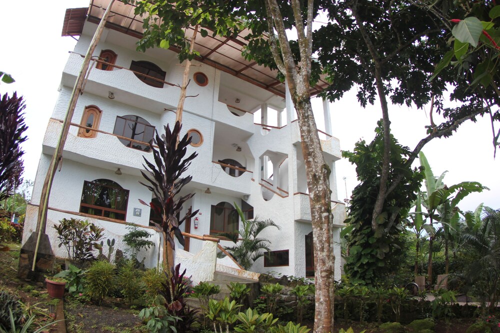 Twin Lodge Galapagos