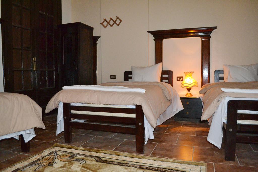 Cecilia Hotel