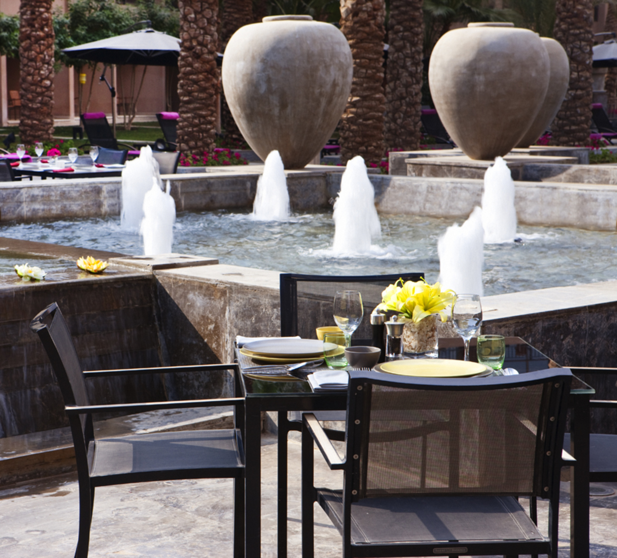 Dusit Thani LakeView Cairo