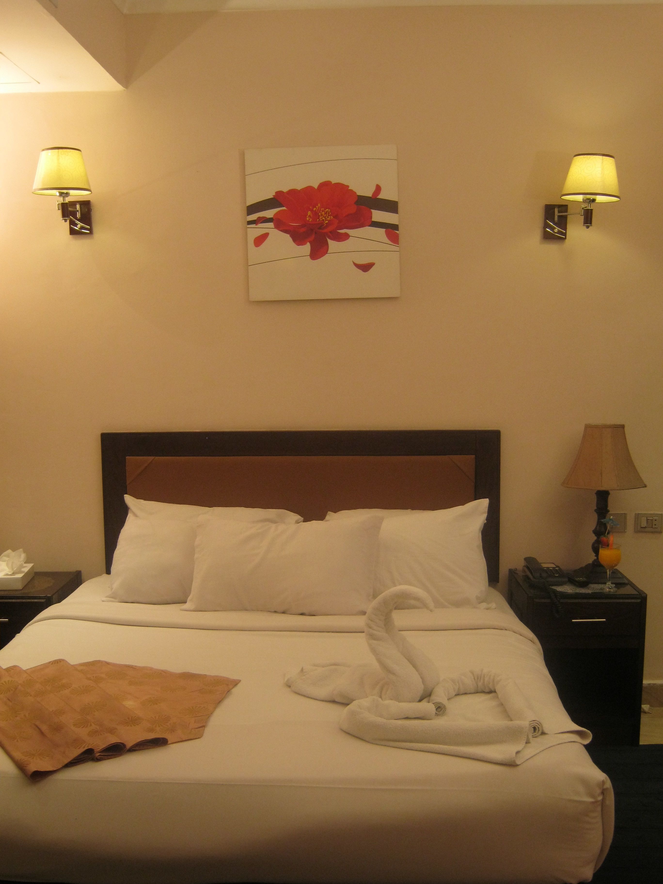 Holidays Express Hotel & Terrace