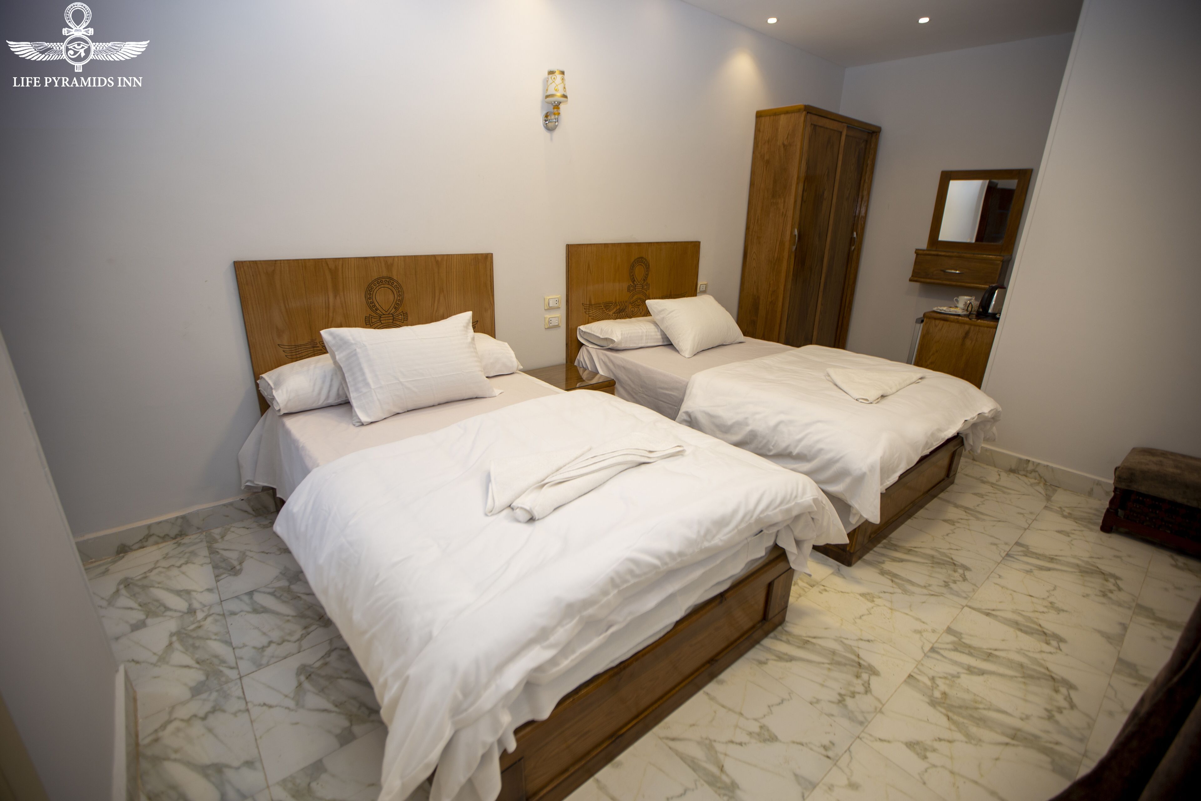 Life Pyramids Inn