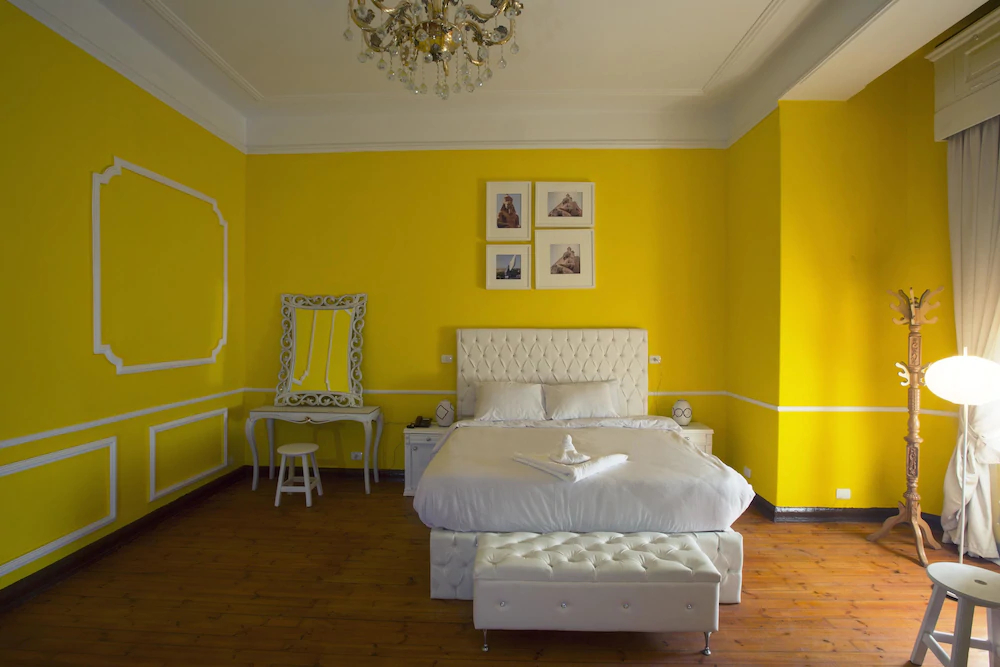 Tahrir Plaza Suites
