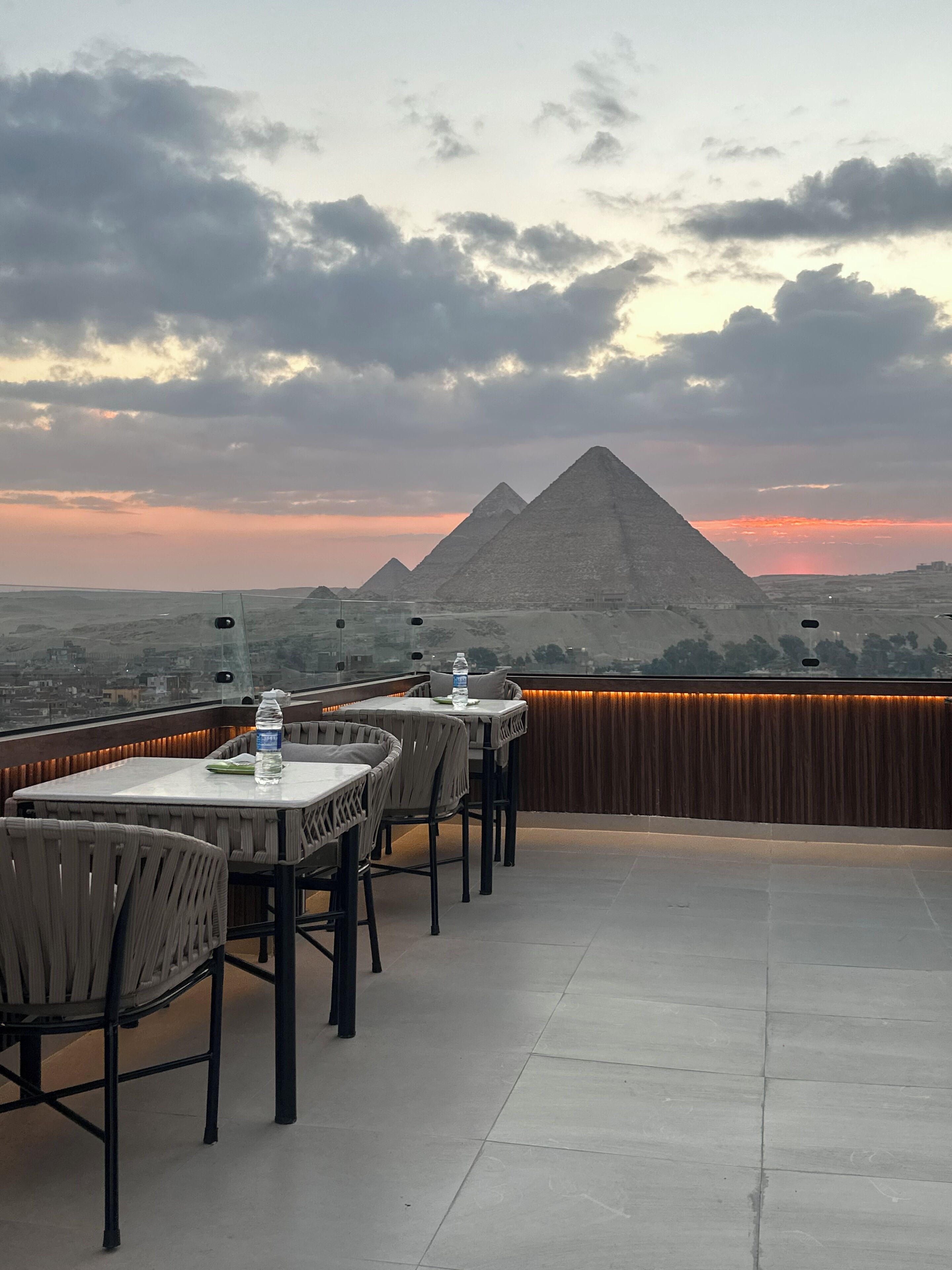 Crowne Pyramids Palace