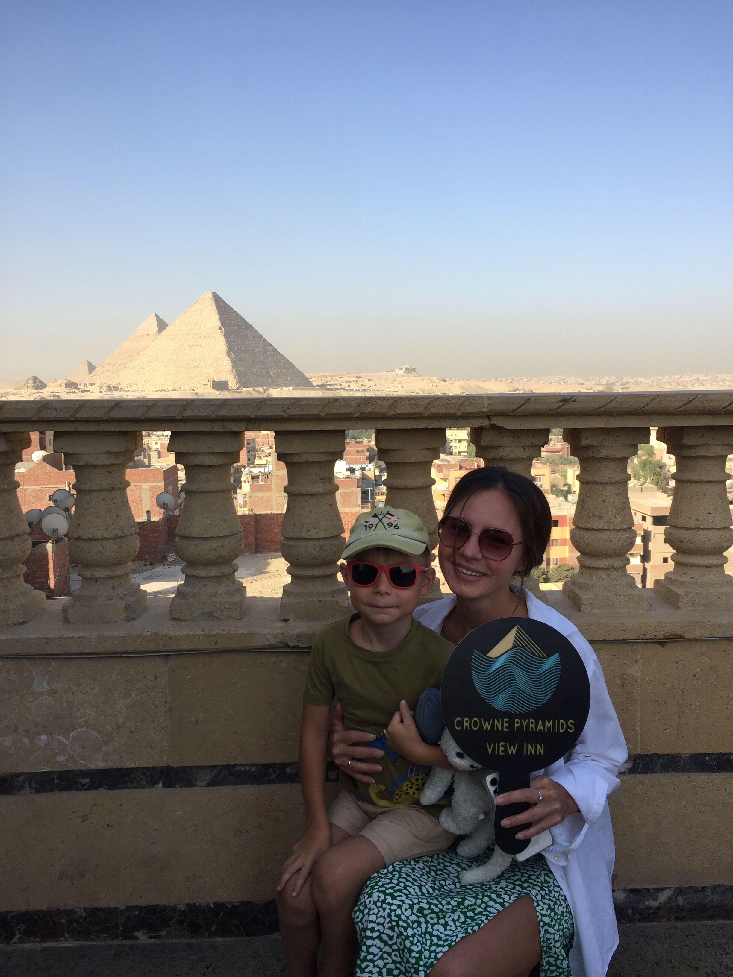 Crowne Pyramids Palace