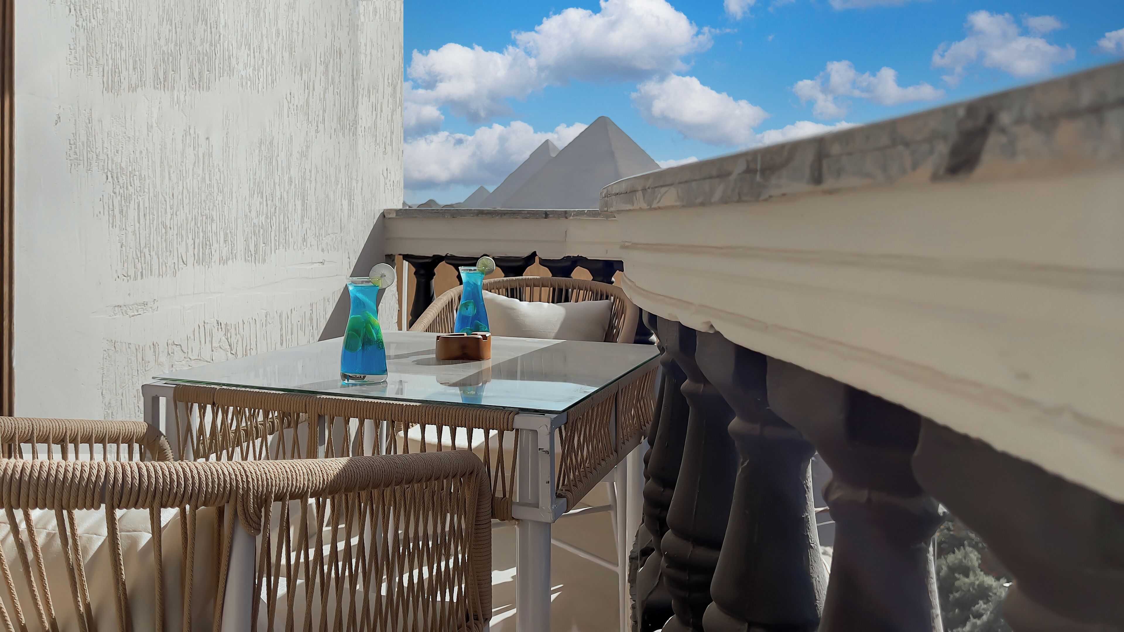 Crowne Pyramids Palace