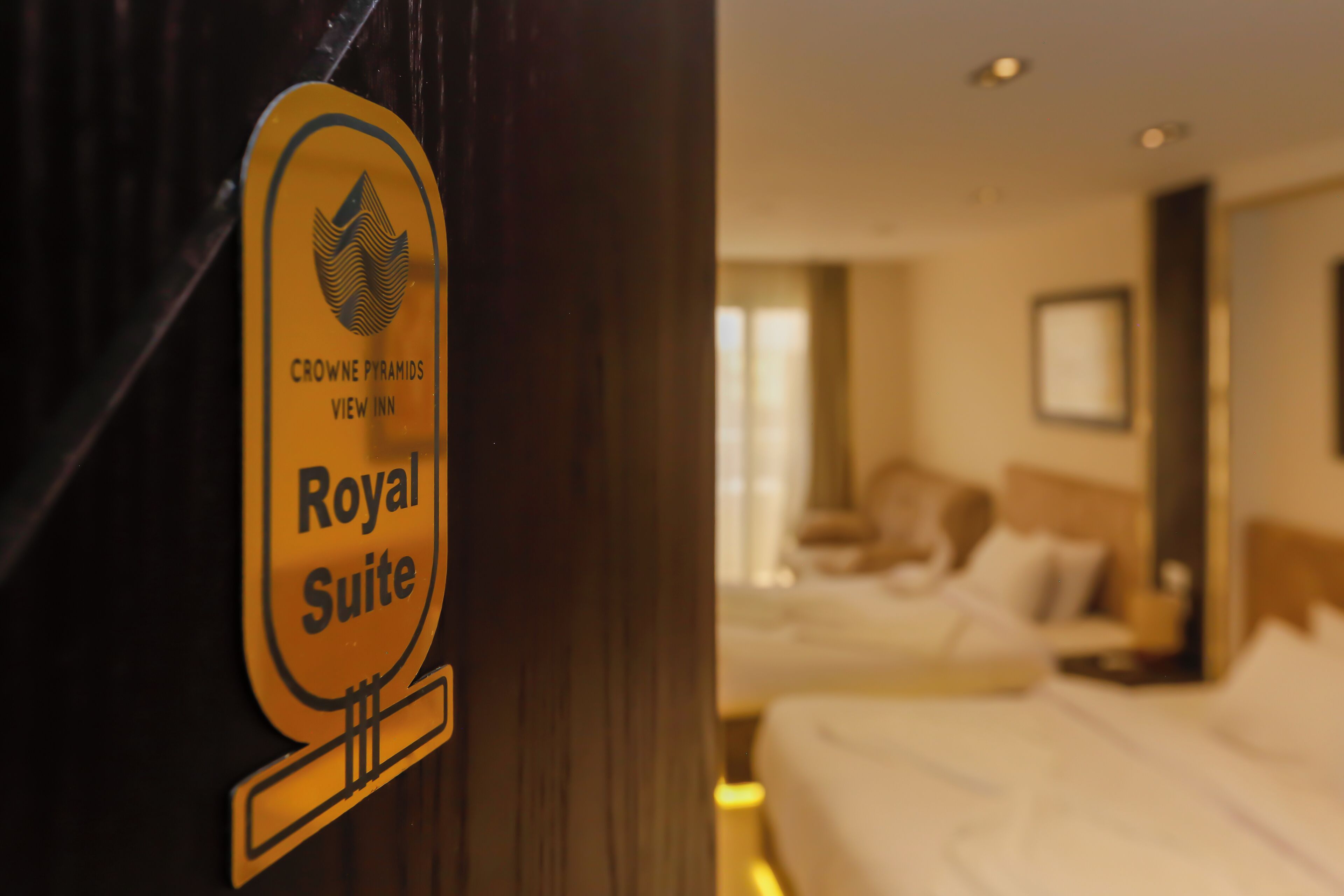 Crowne Pyramids Palace