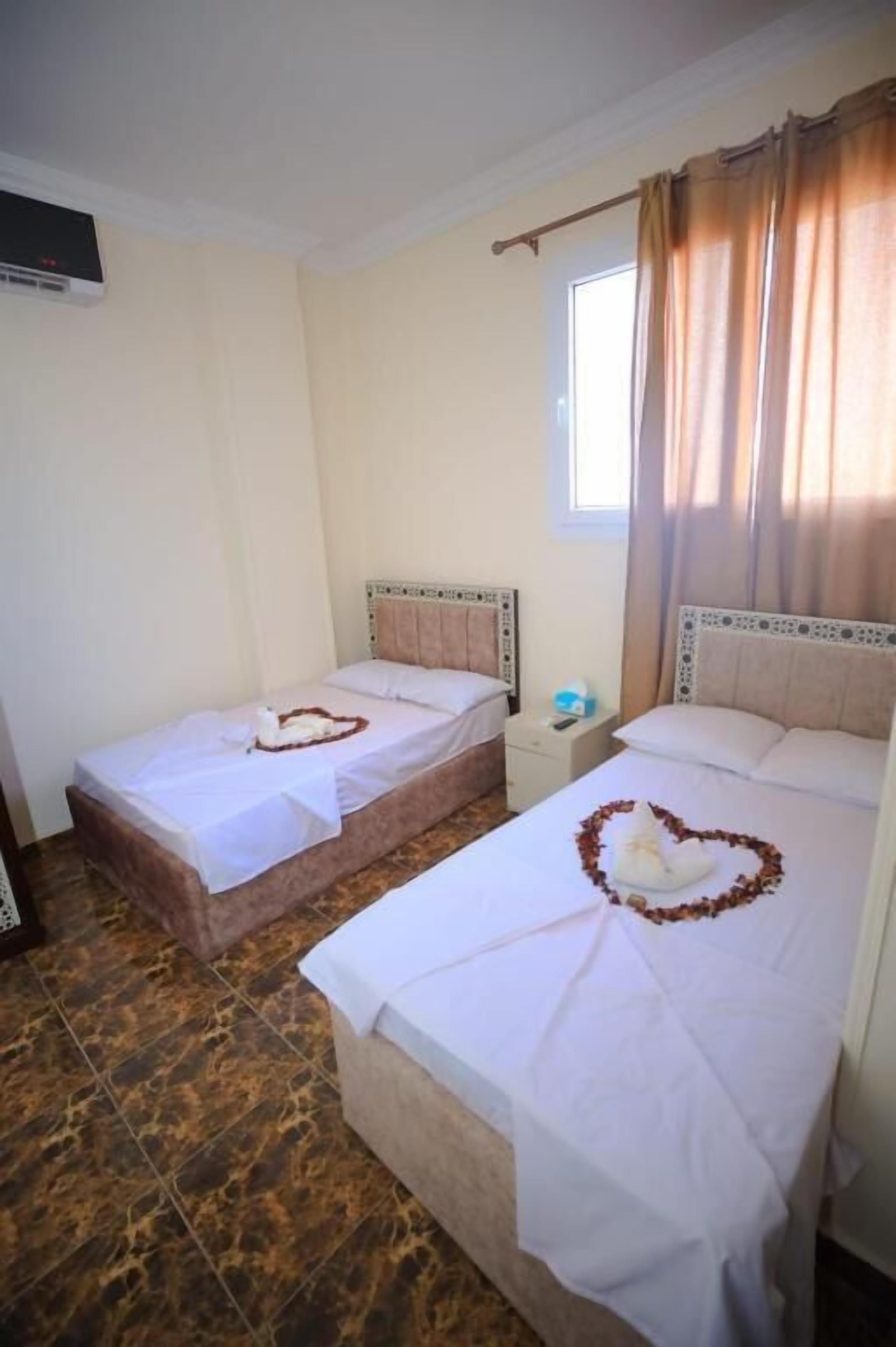 El Khalil Pyramids Inn