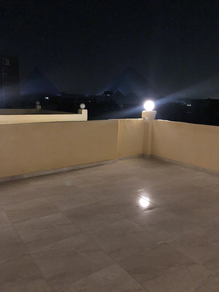 Grand Pyramids View Guesthouse