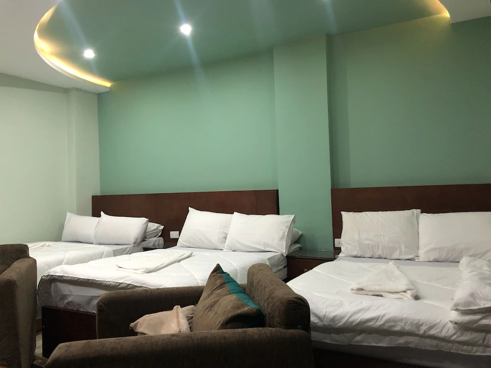 Grand Pyramids View Guesthouse