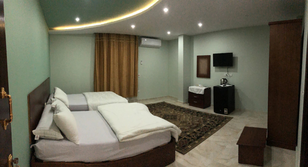 Grand Pyramids View Guesthouse