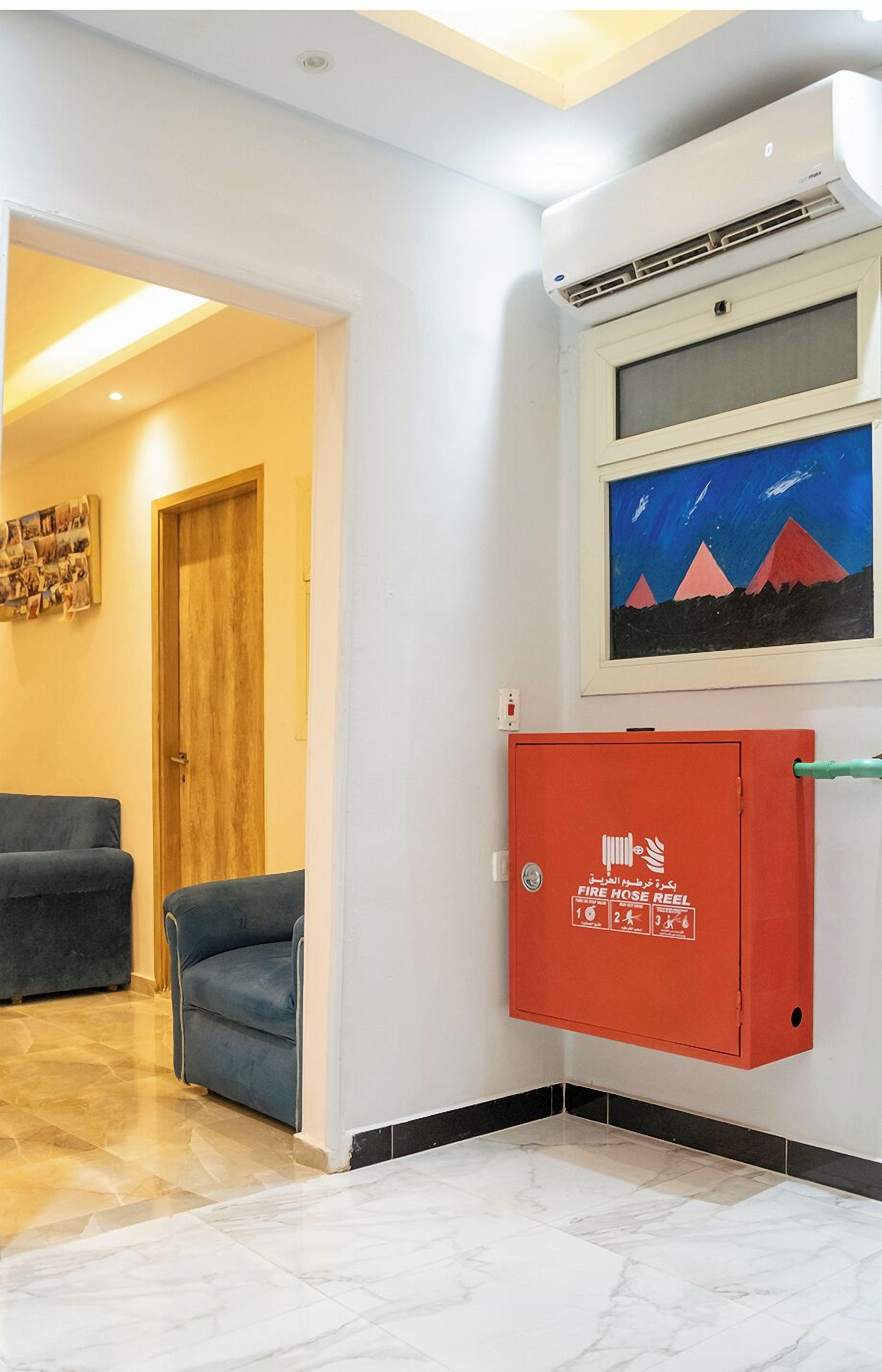 Hassan Pyramids Hotel