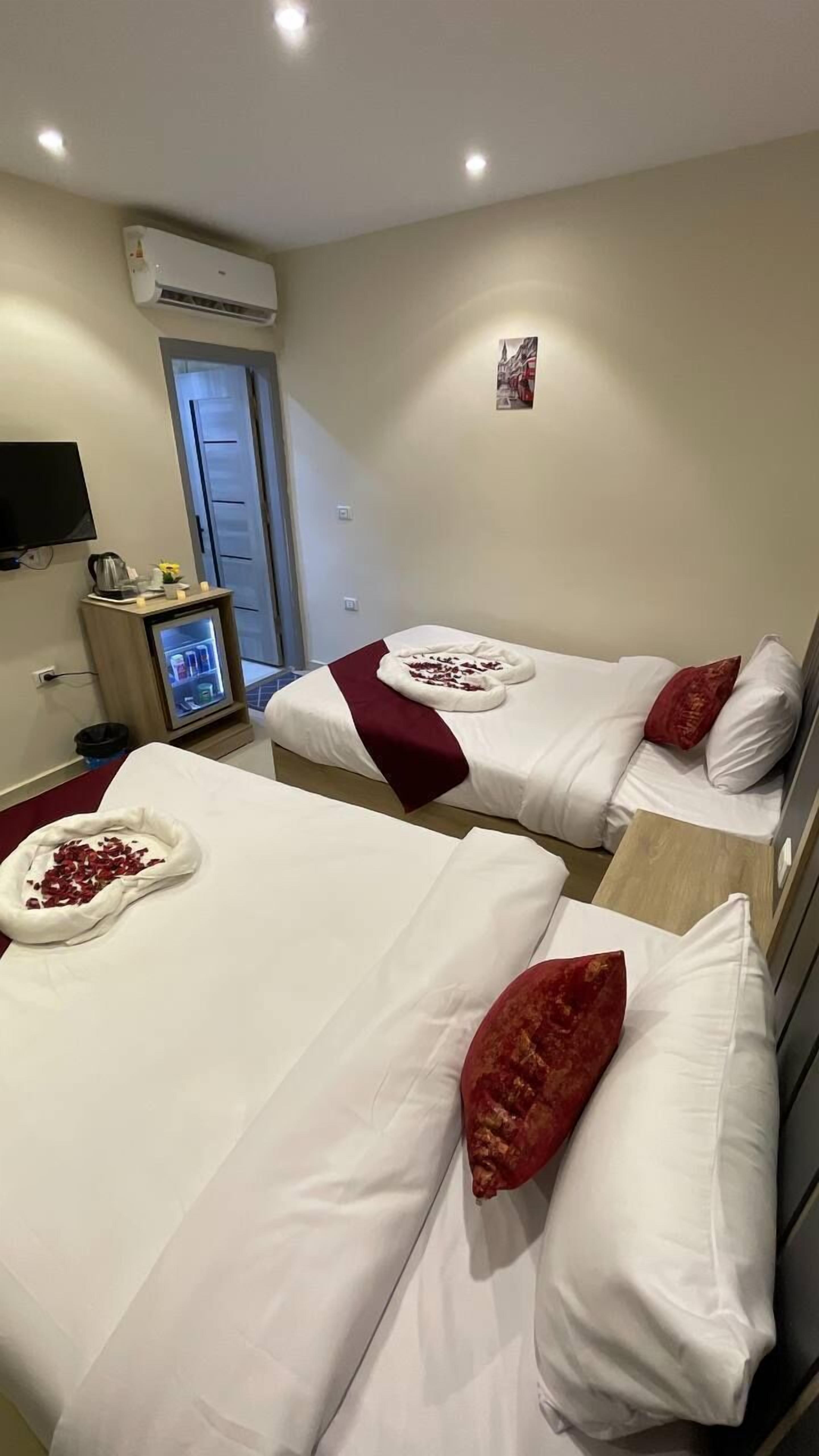 Locanda Pyramids Hotel