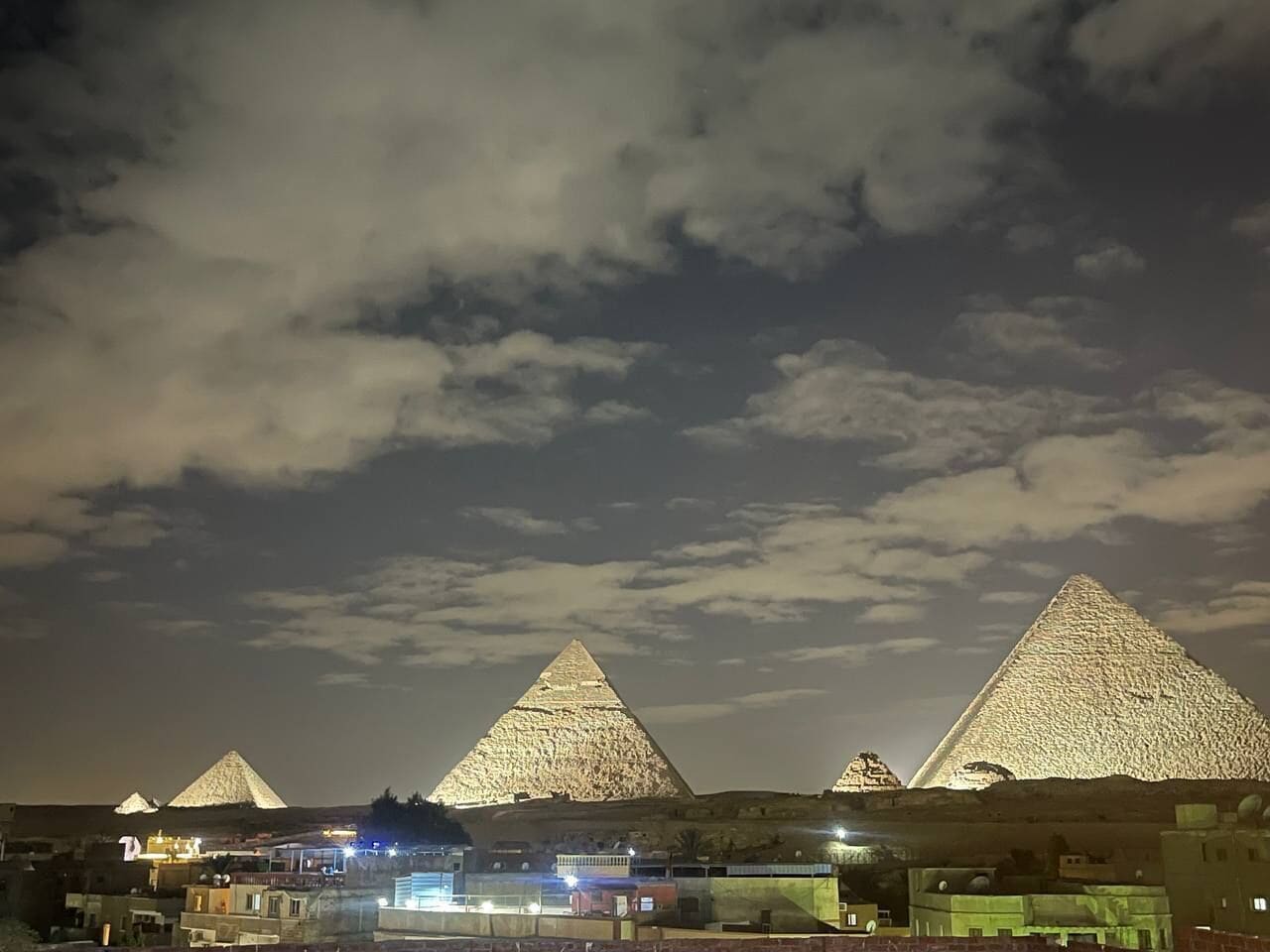 Locanda Pyramids Hotel