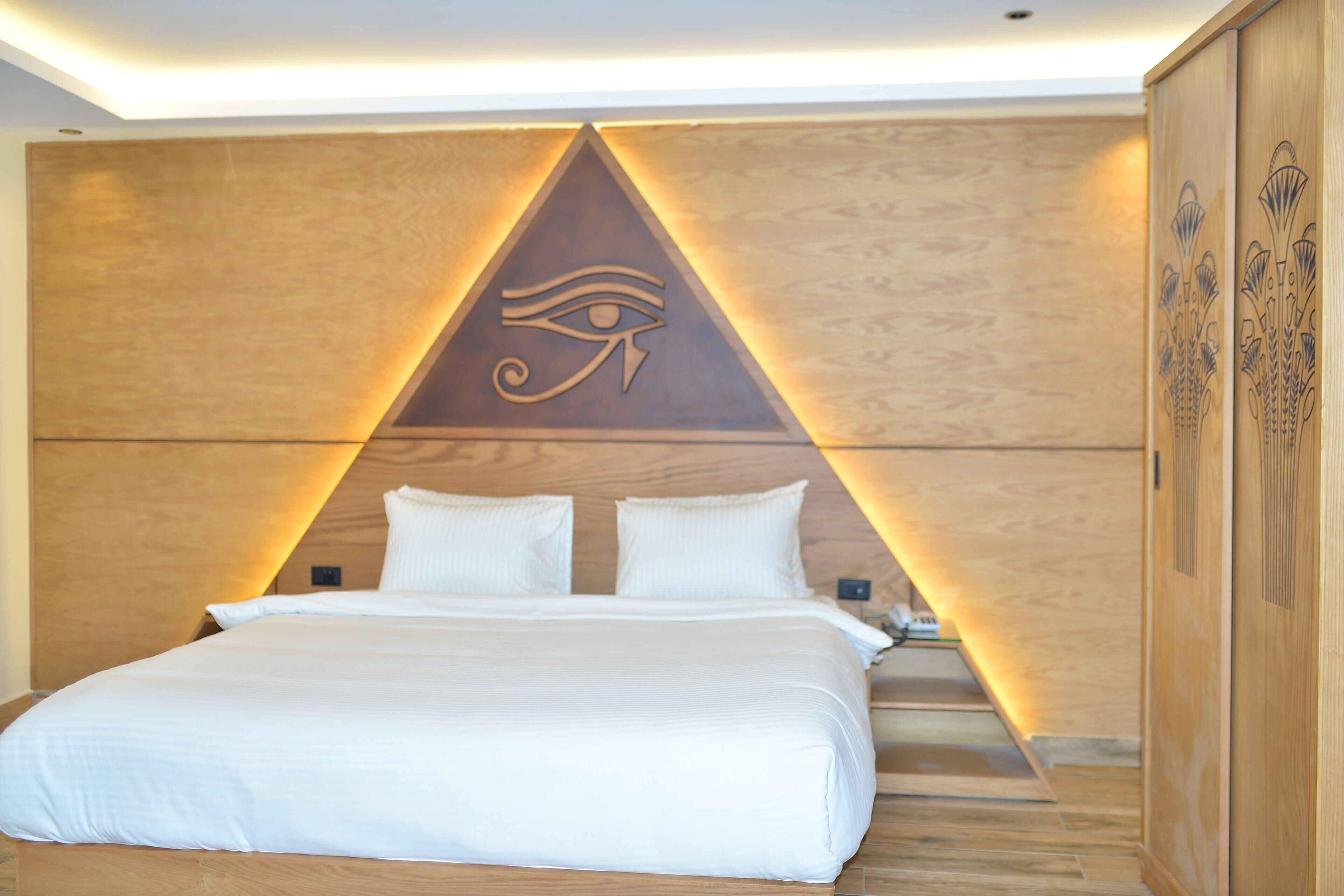Neom Pyramids Valley Boutique Hotel