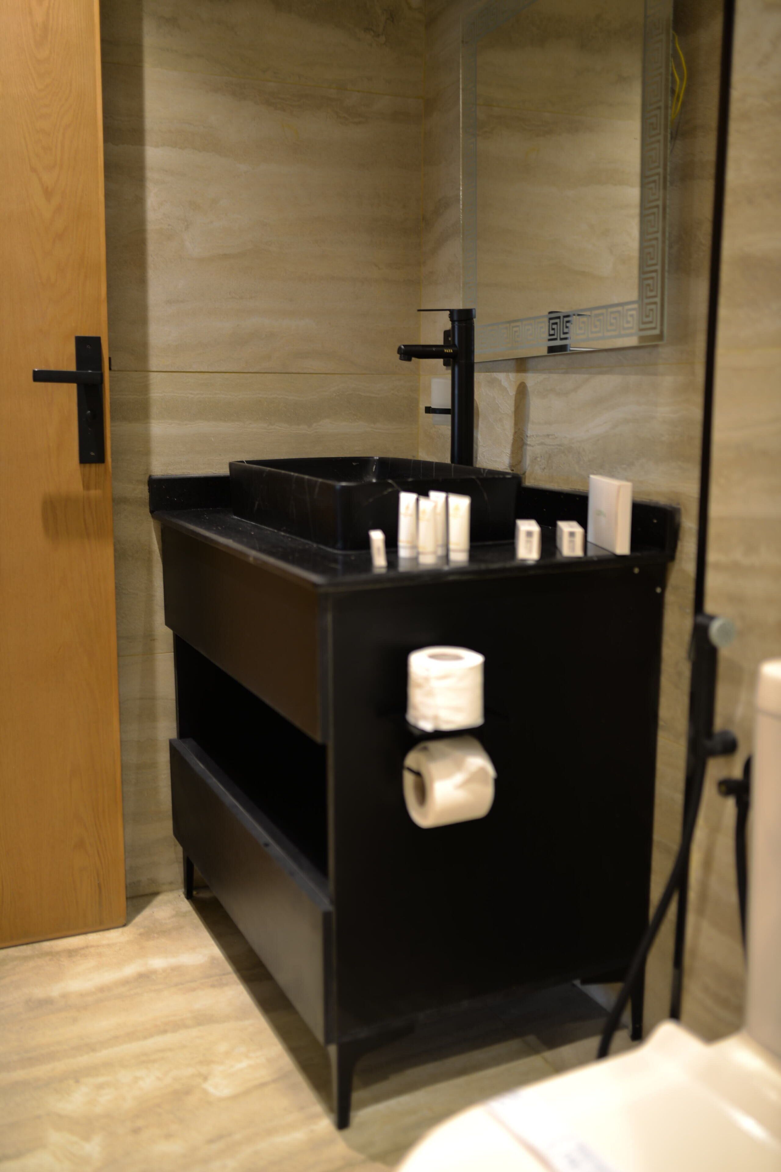 Neom Pyramids Valley Boutique Hotel