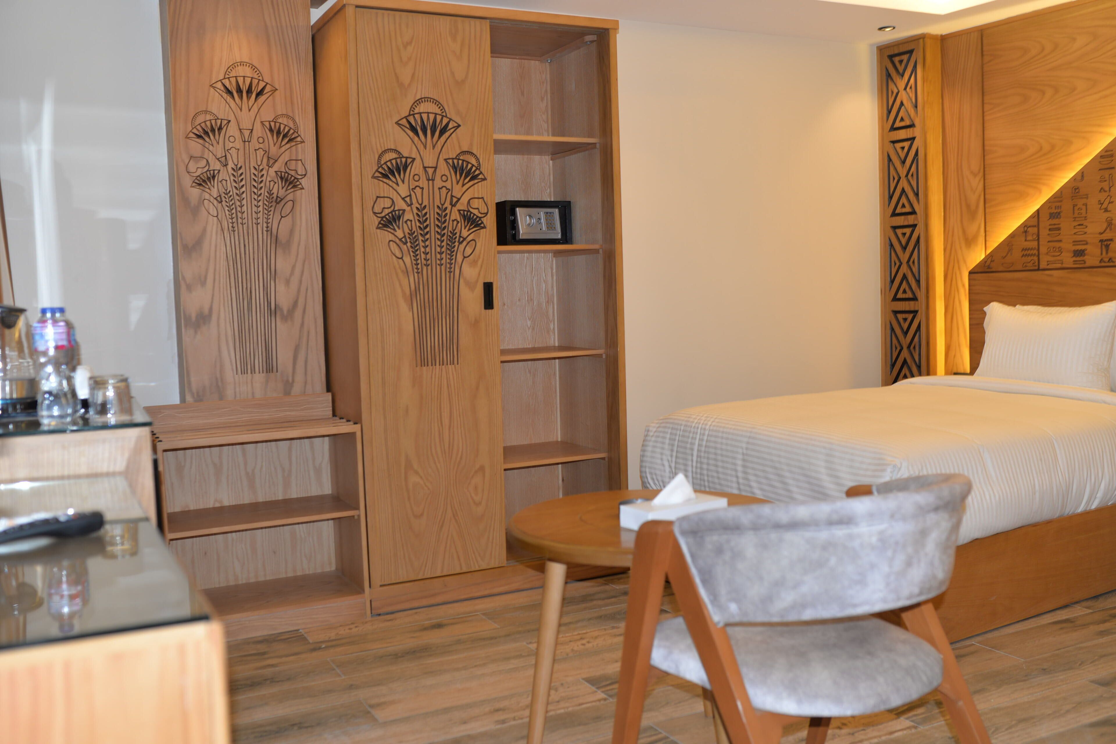 Neom Pyramids Valley Boutique Hotel