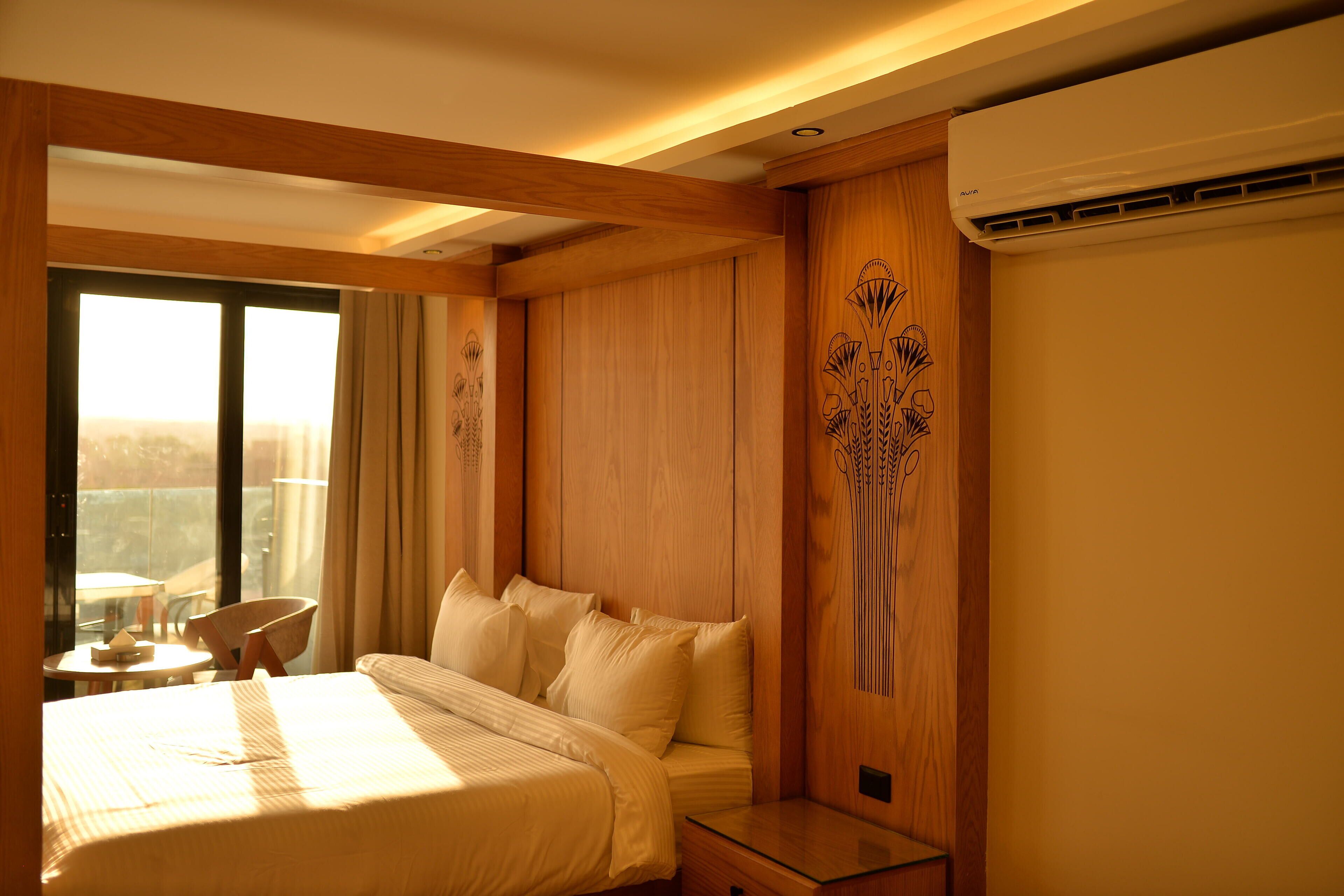Neom Pyramids Valley Boutique Hotel