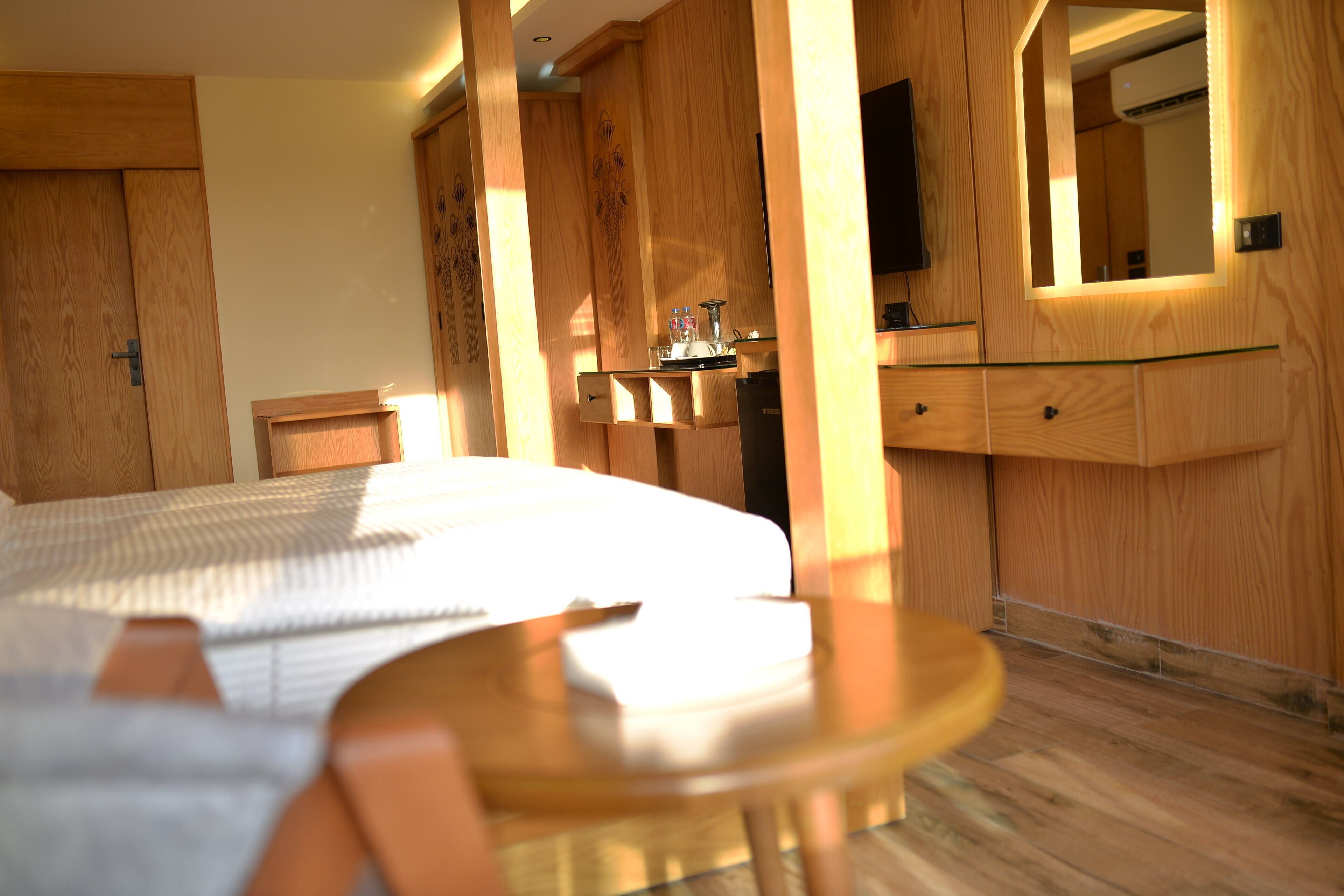 Neom Pyramids Valley Boutique Hotel