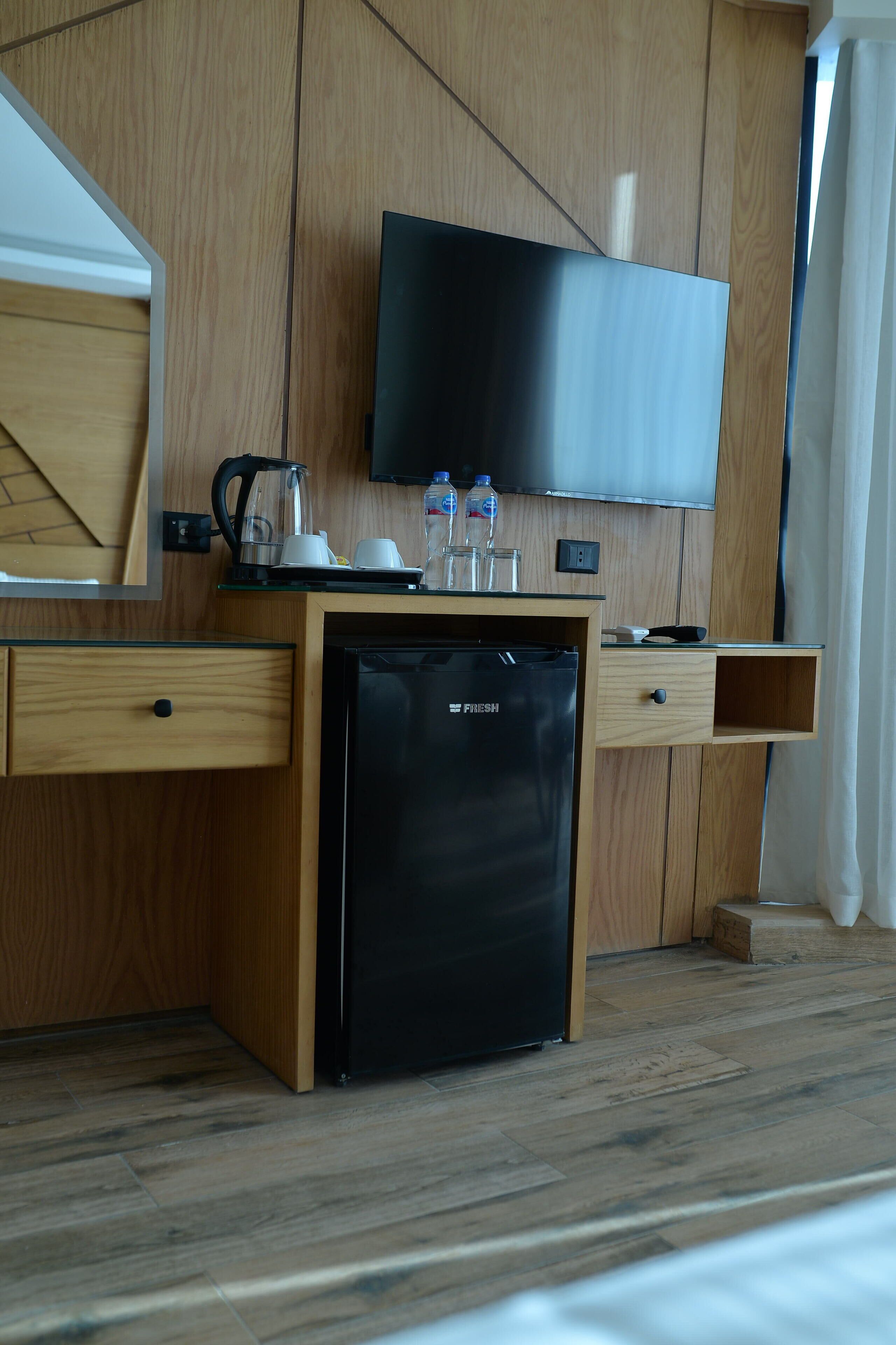Neom Pyramids Valley Boutique Hotel