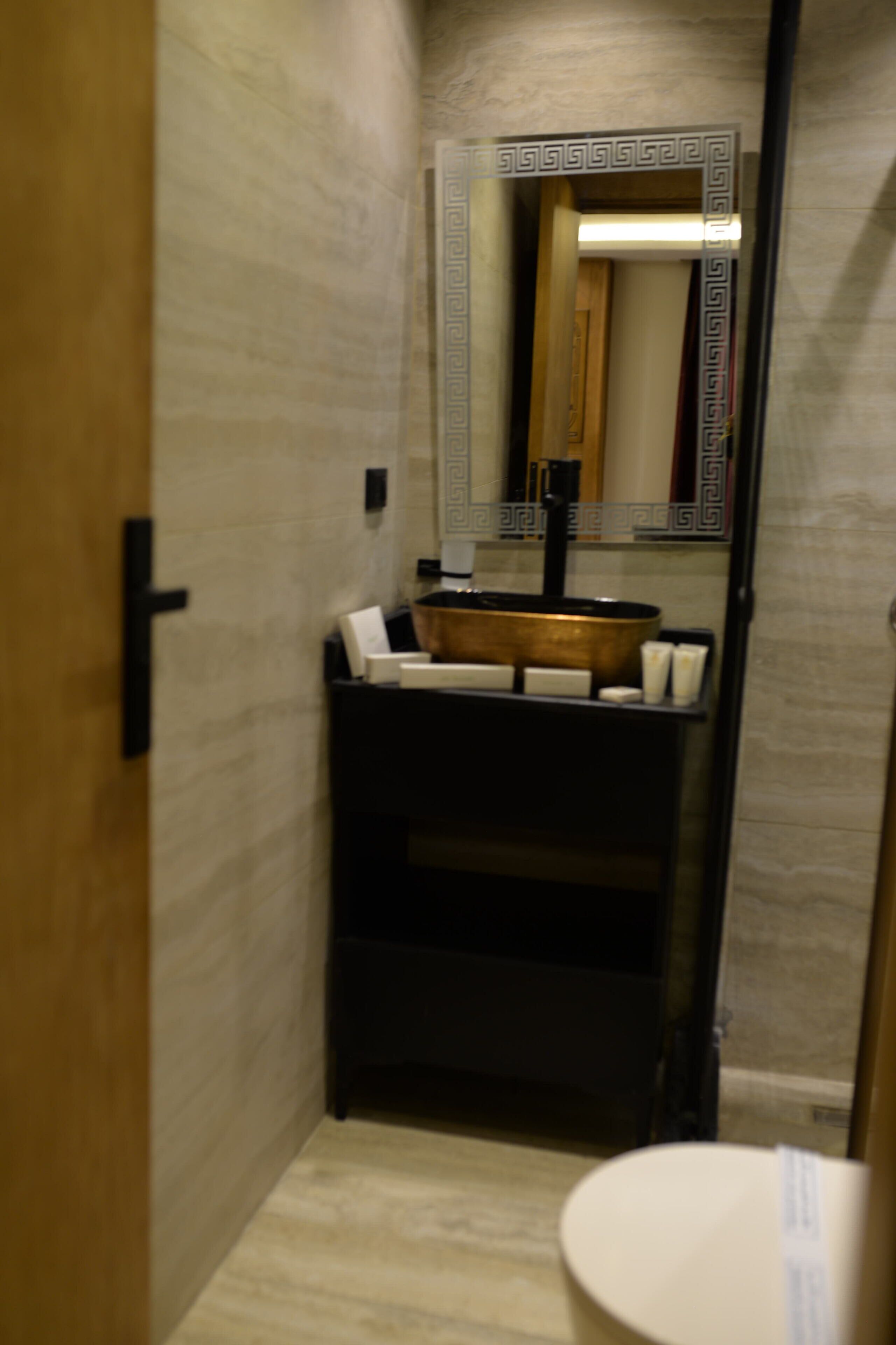 Neom Pyramids Valley Boutique Hotel