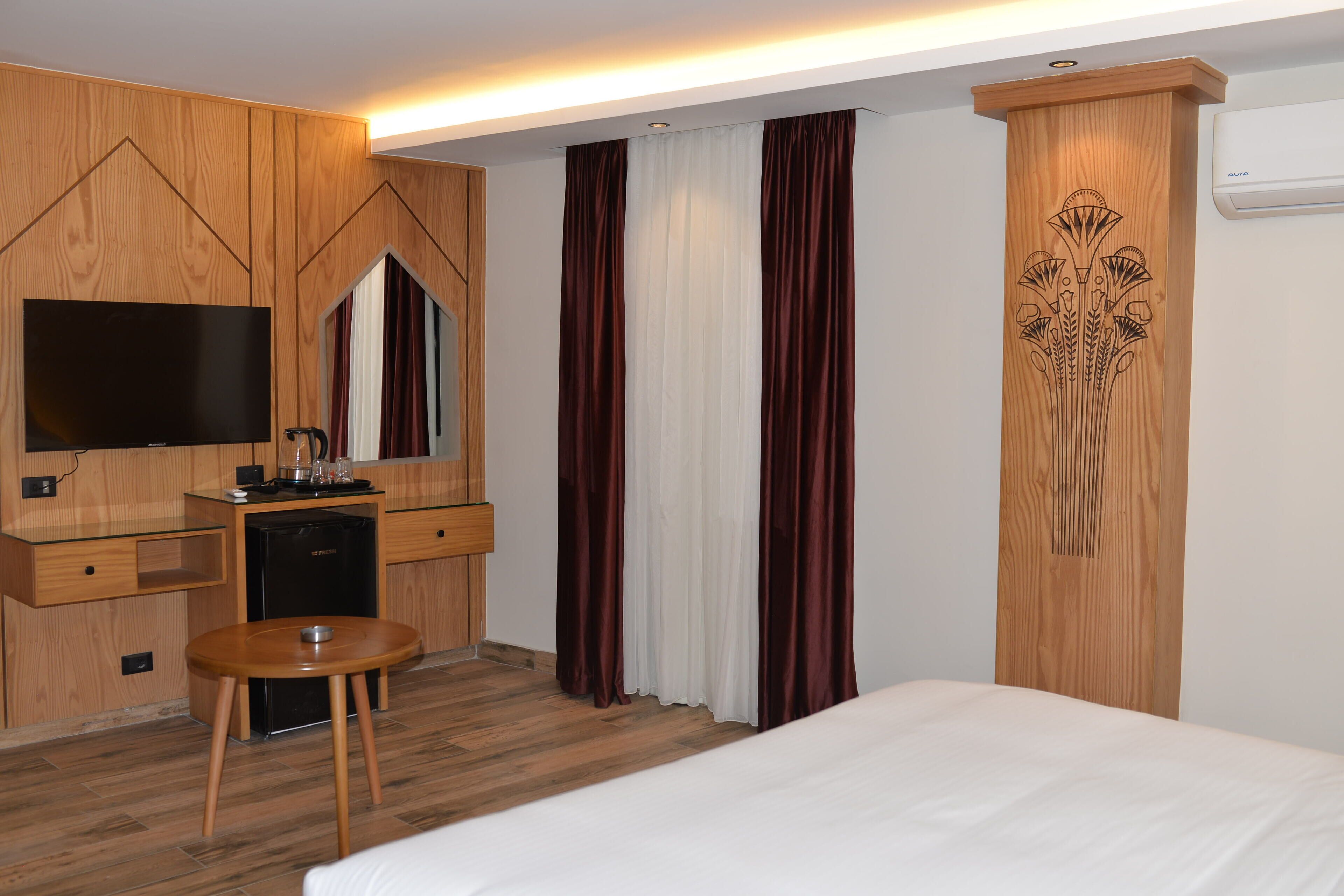 Neom Pyramids Valley Boutique Hotel