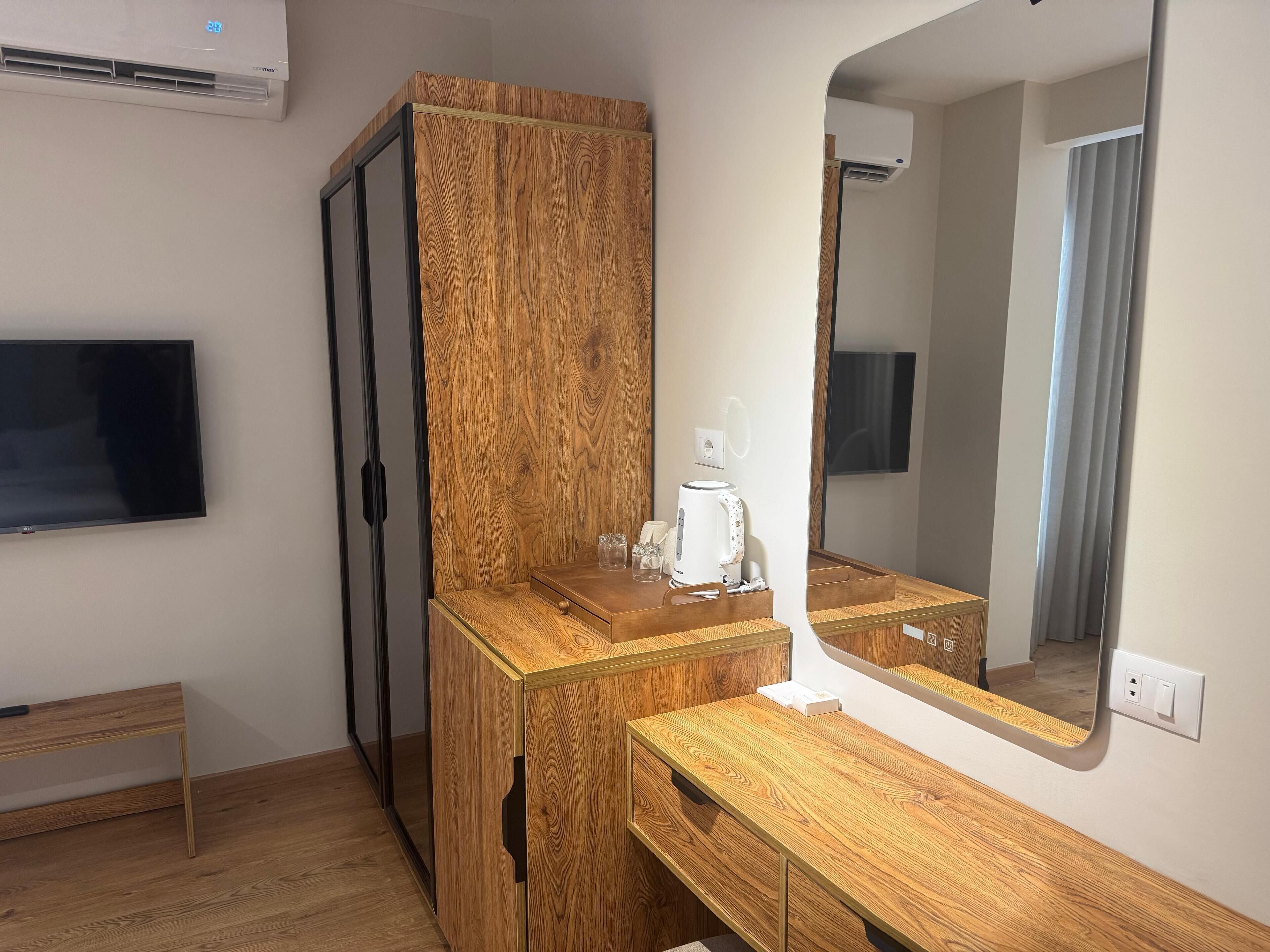 Palacio Pyramids Hotel