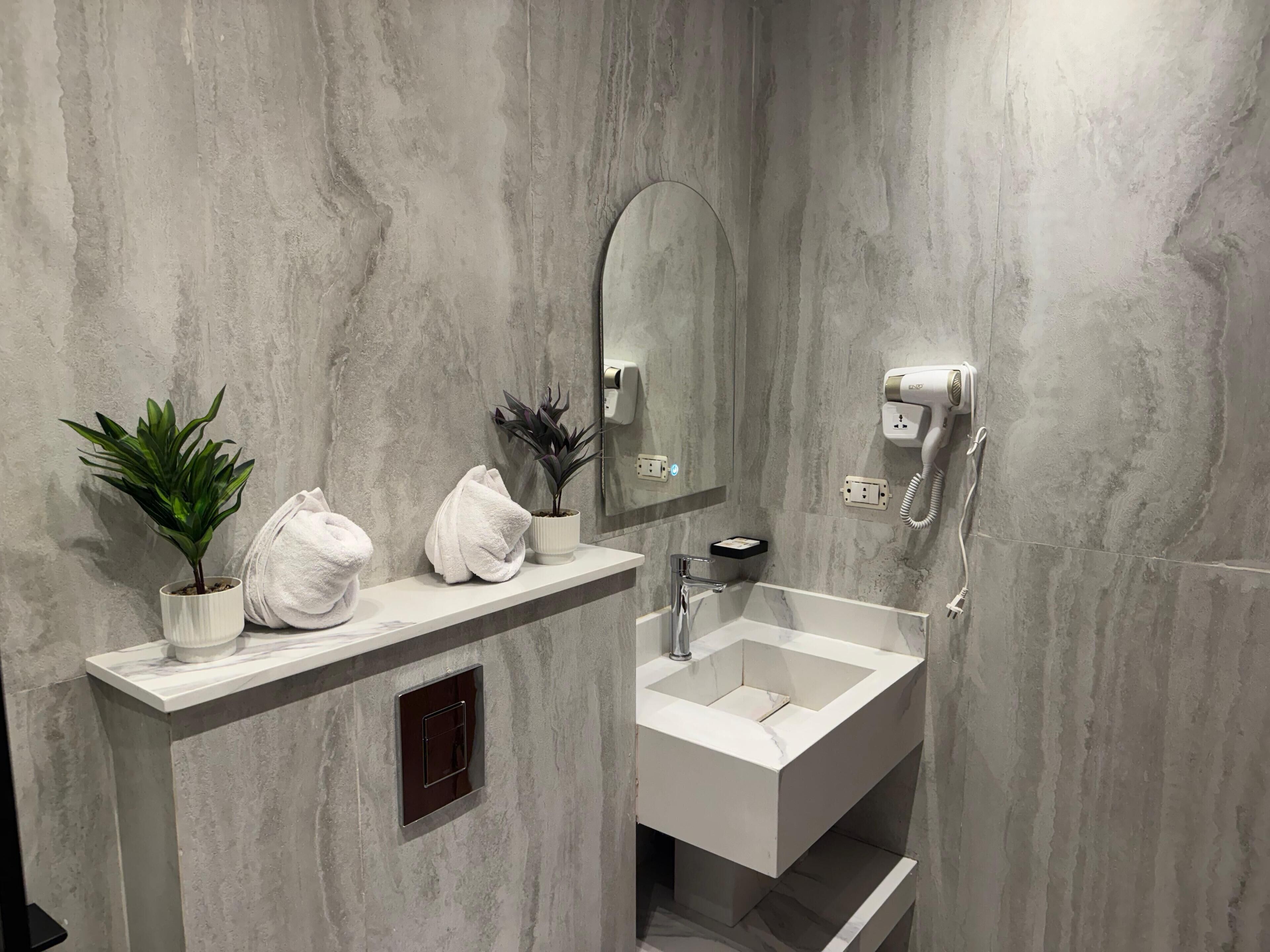 Palacio Pyramids Hotel