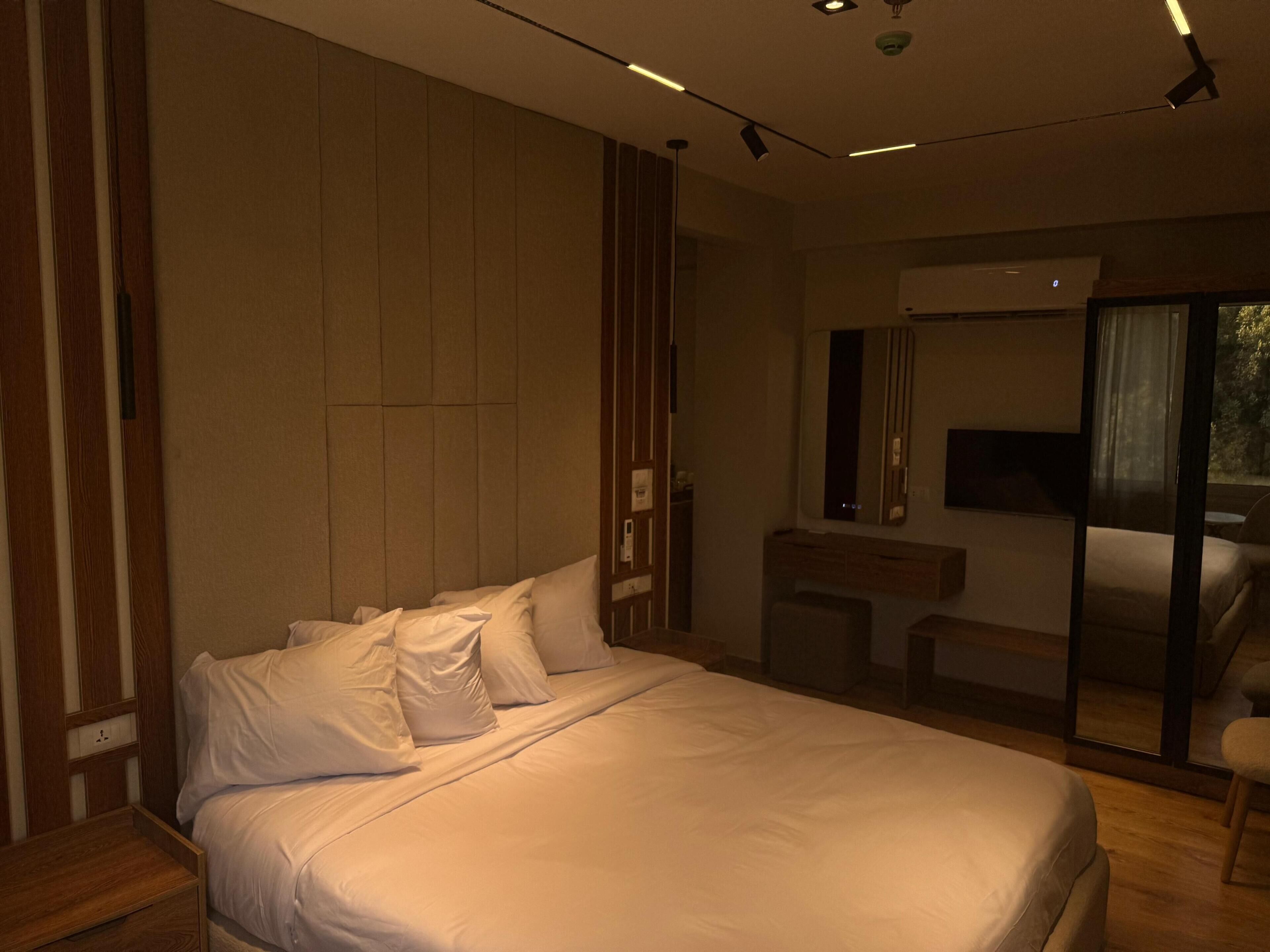 Palacio Pyramids Hotel