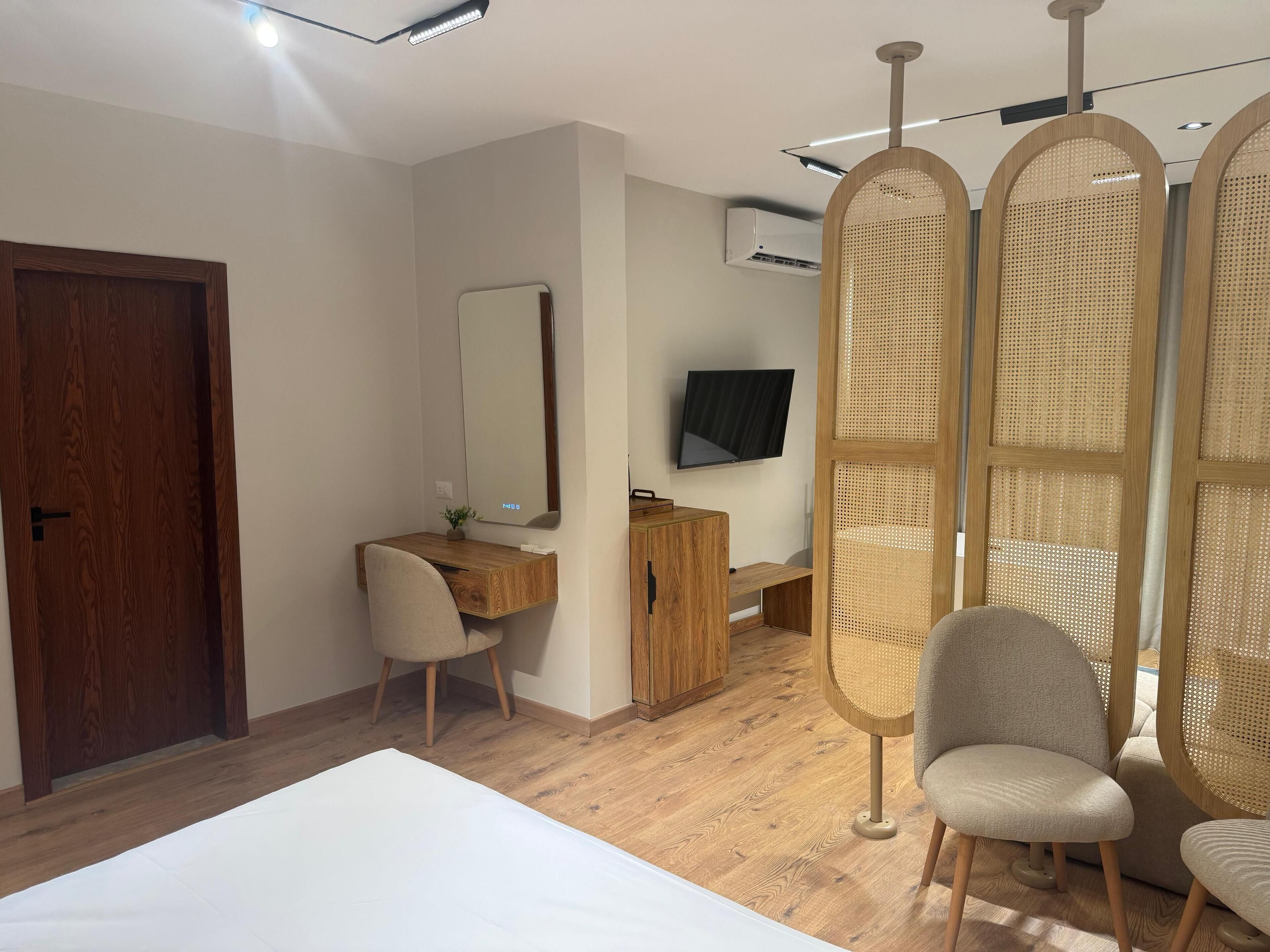 Palacio Pyramids Hotel