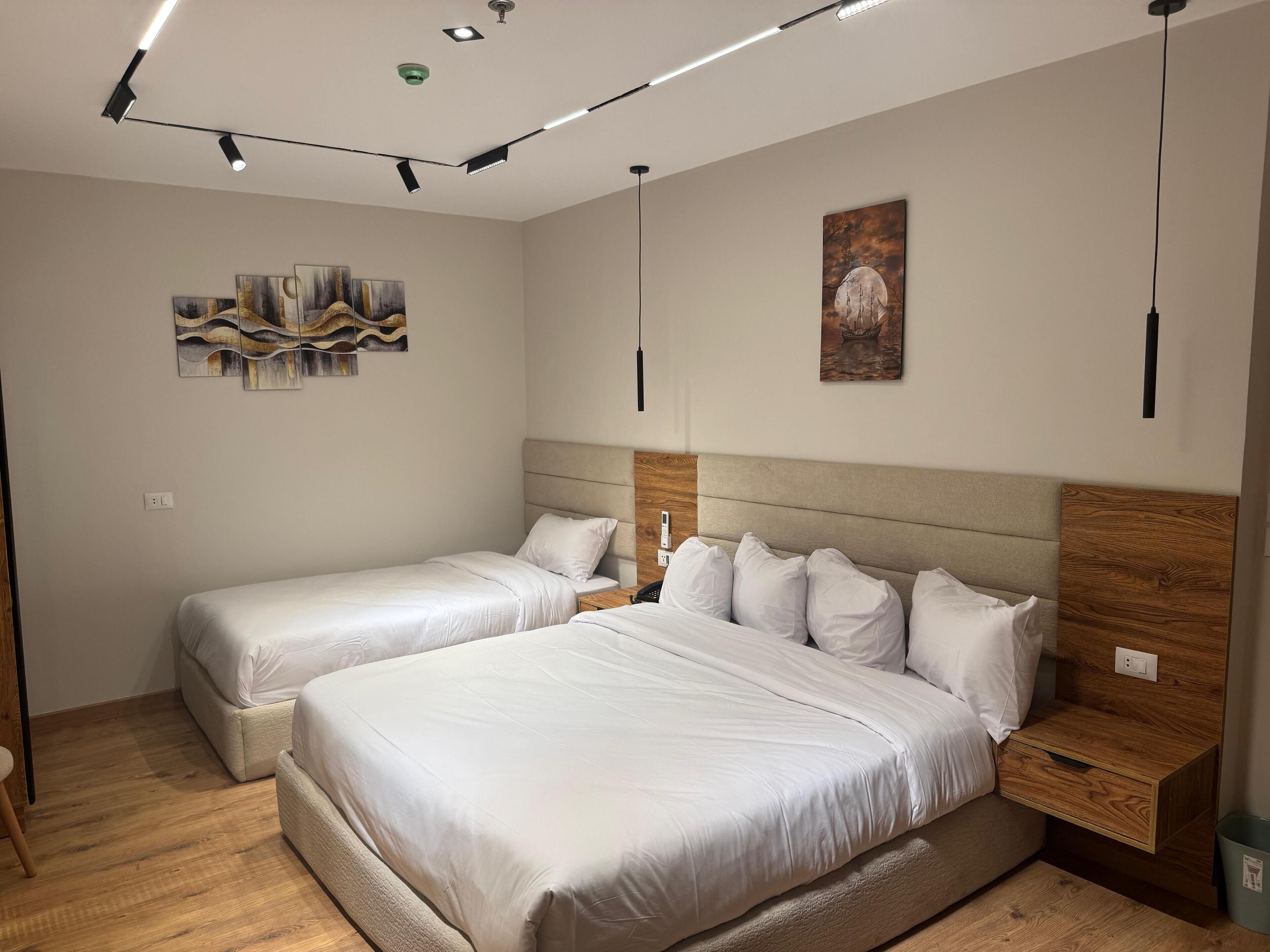 Palacio Pyramids Hotel