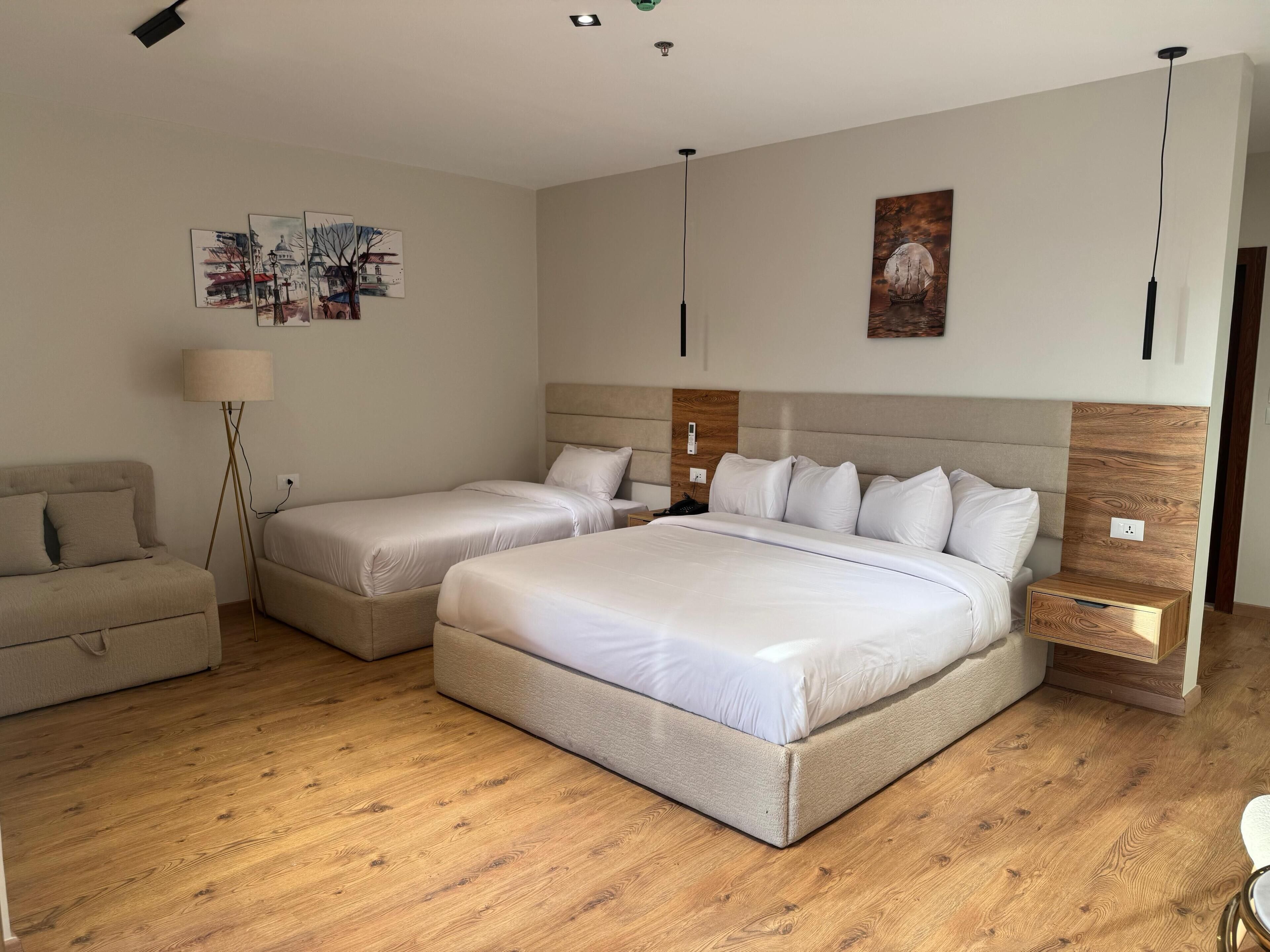 Palacio Pyramids Hotel